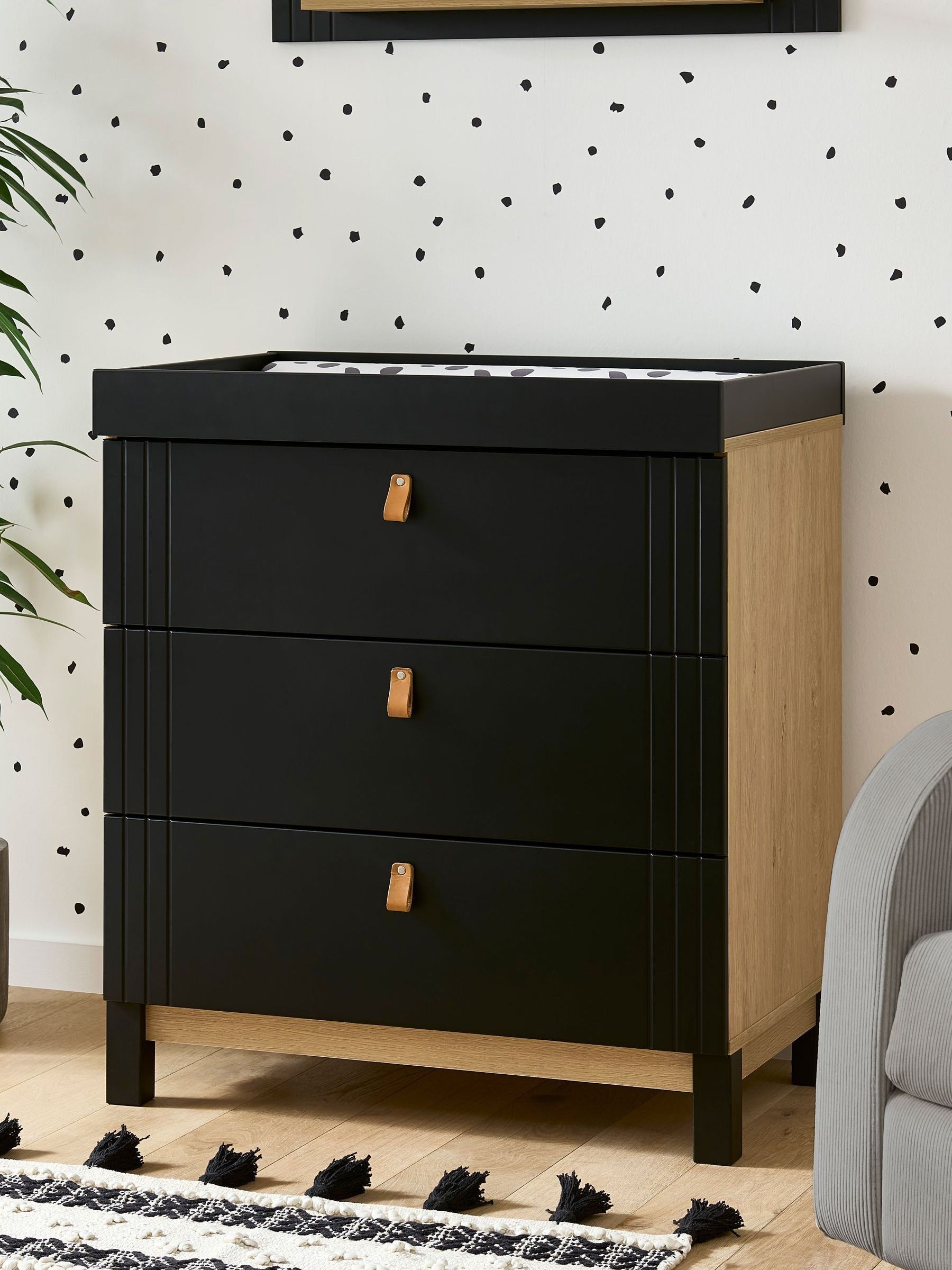 Cuddleco Black Rafi Dresser Changer in Oak and White