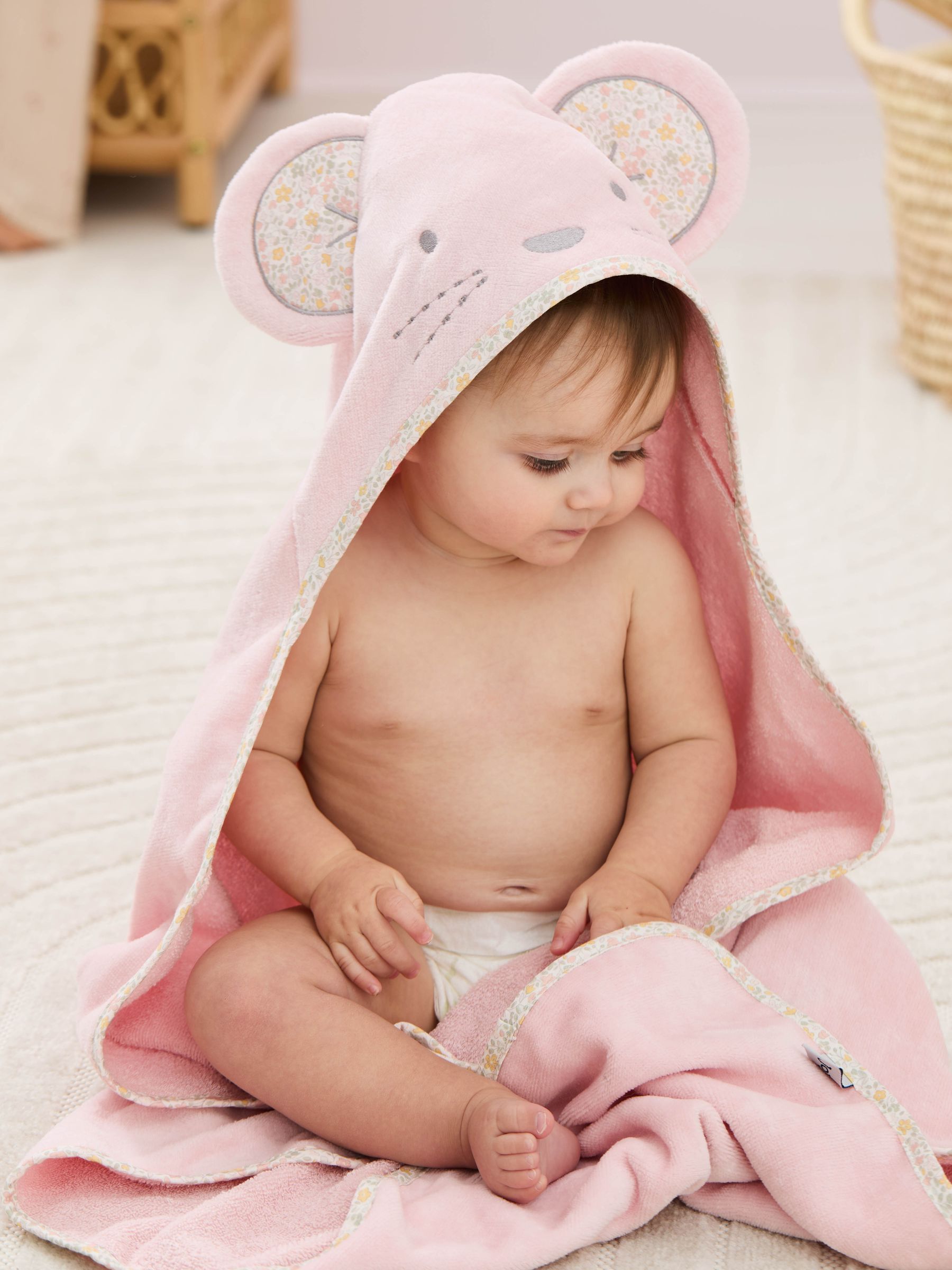 Character Hooded Towel