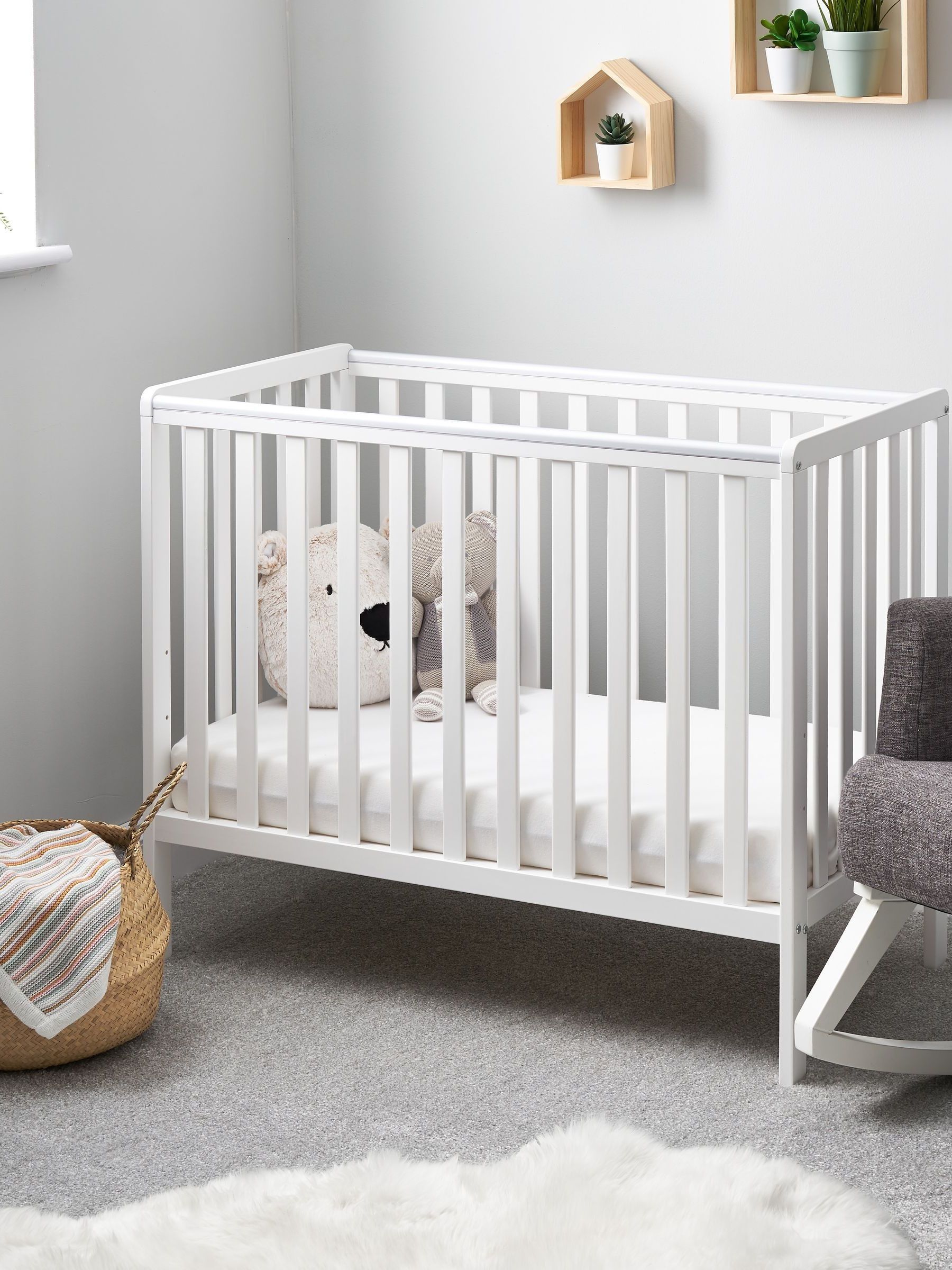 Obaby White Obaby Bantam Space Saver Cot