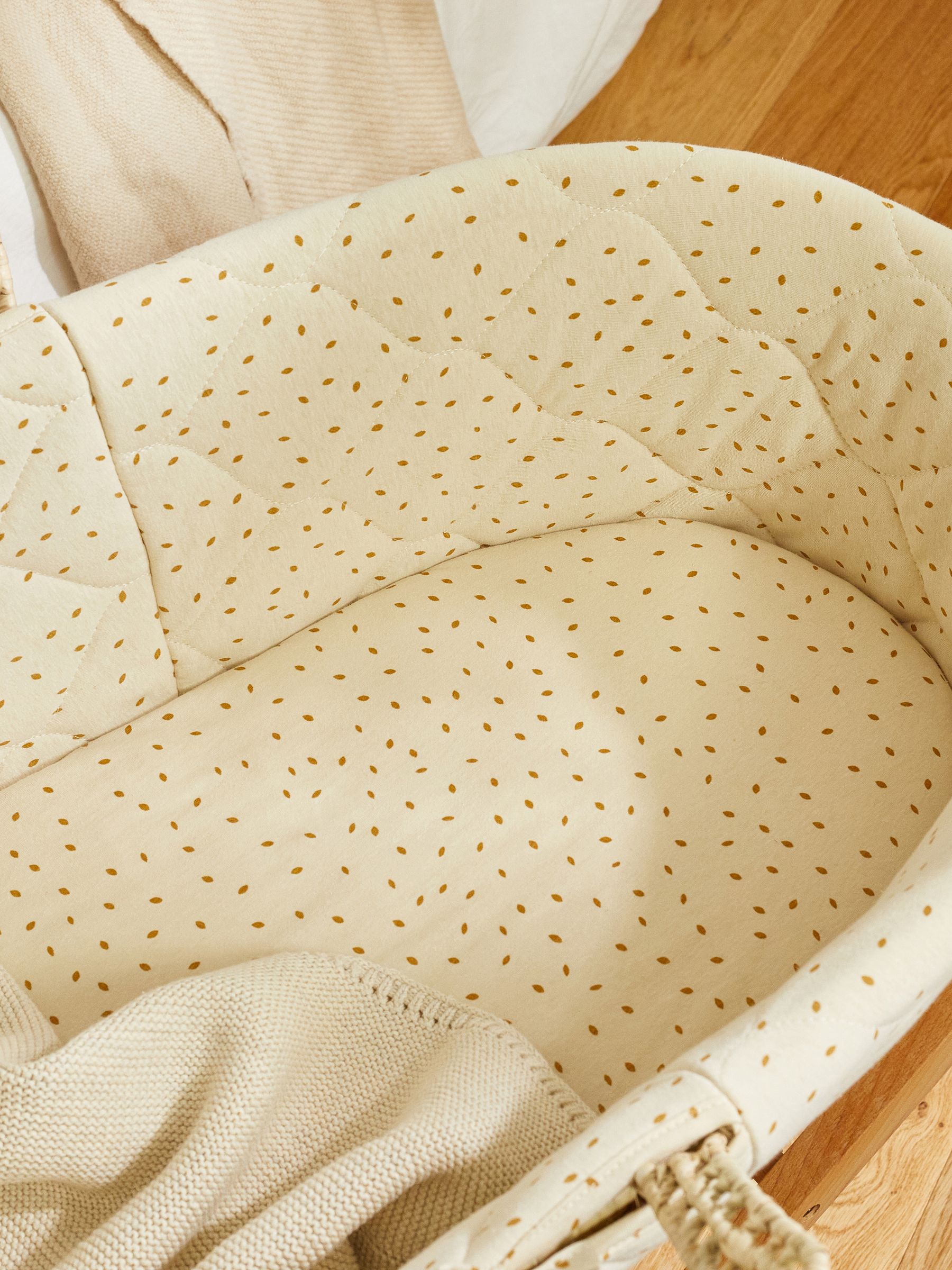 The Little Green Sheep Cream Rice Print Fitted Sheet