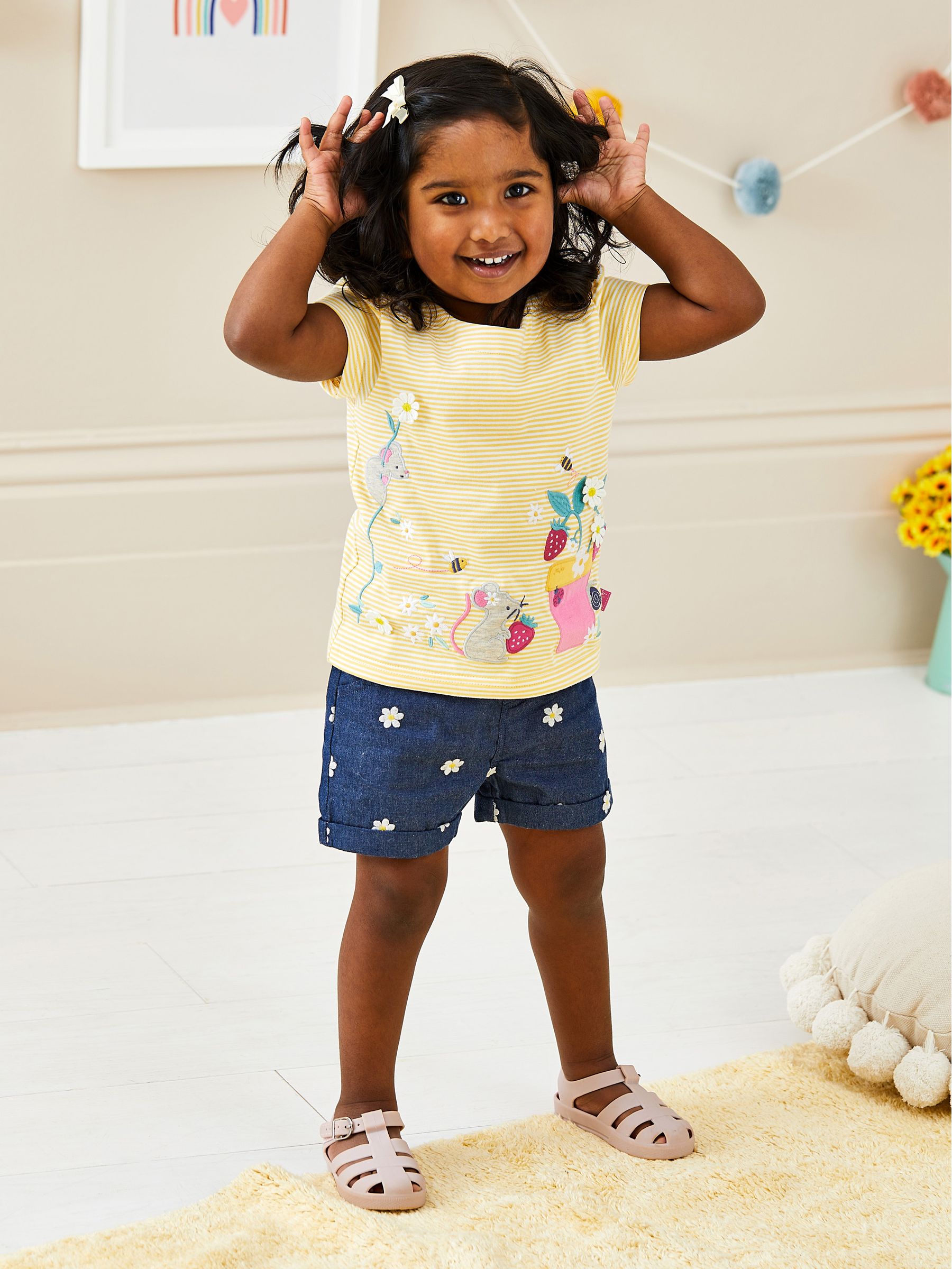 Chambray Daisy Embroidered Pretty Shorts