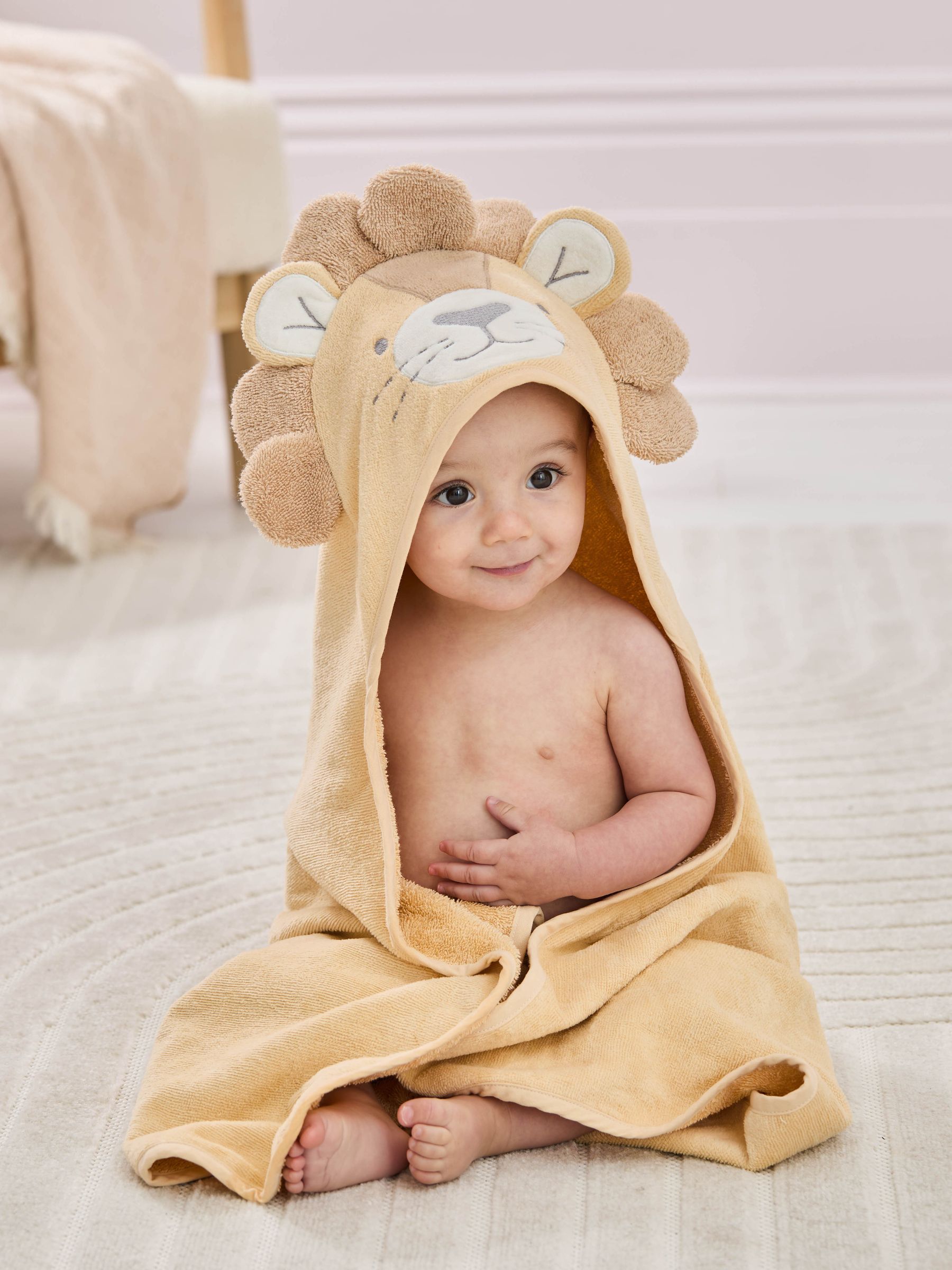 Character Hooded Towel