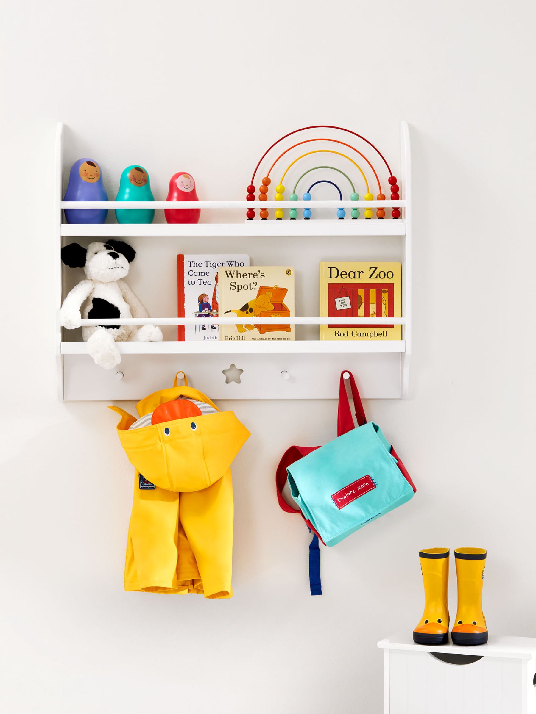 Star Wall Shelf With Hooks