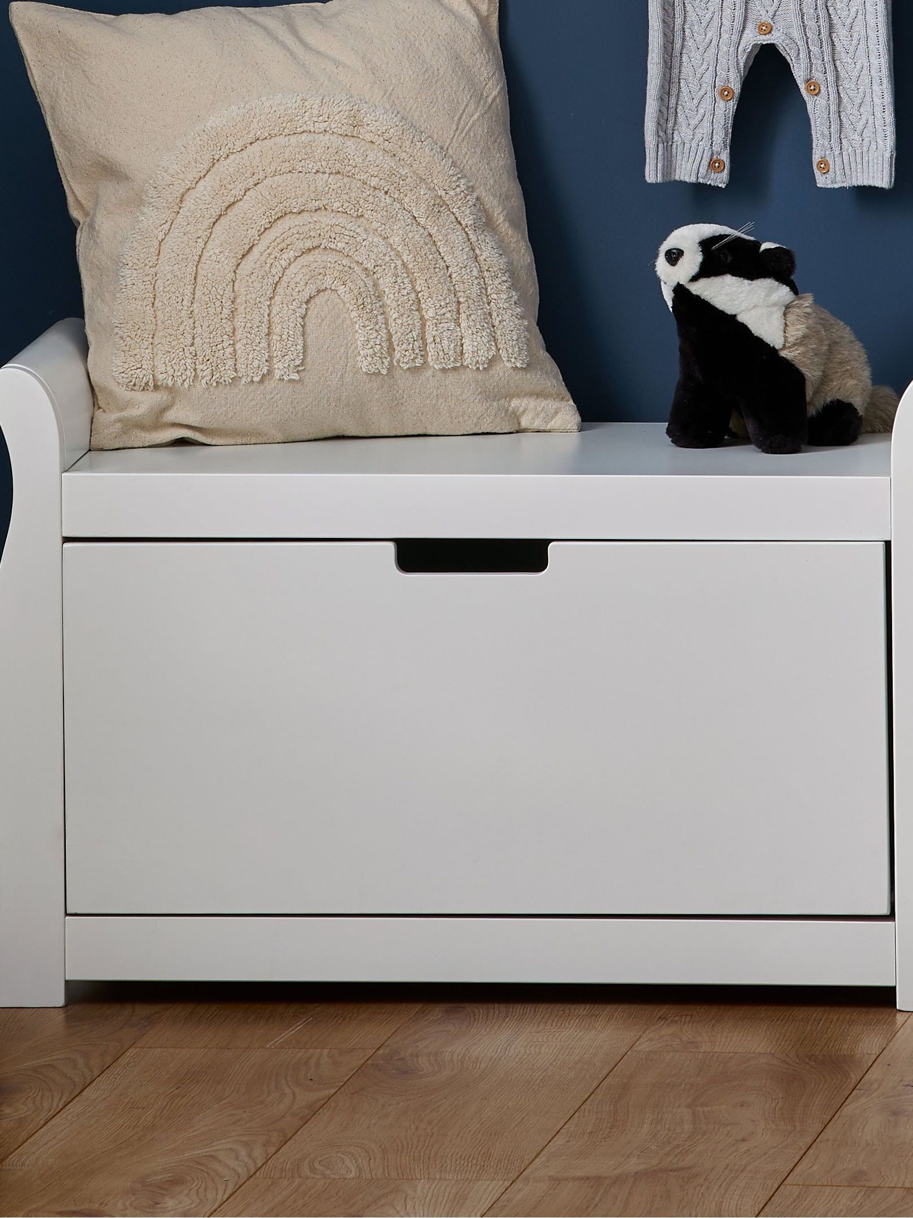 Obaby White Stamford Sleigh Toy Box
