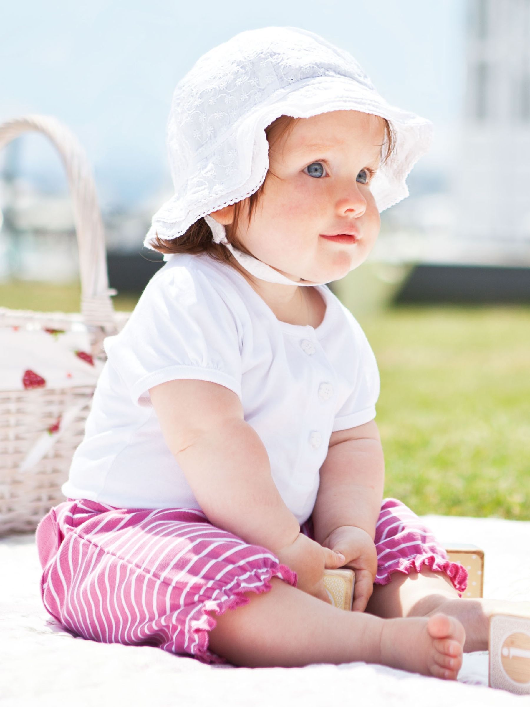 Broderie Anglaise Sun Hat in White