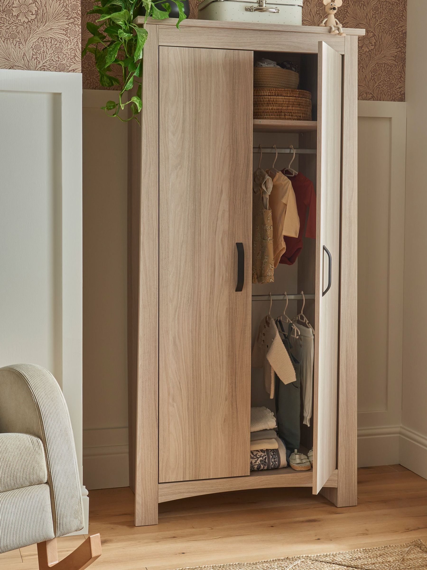 Cuddleco Ash Isla 2 Door Nursery Wardrobe