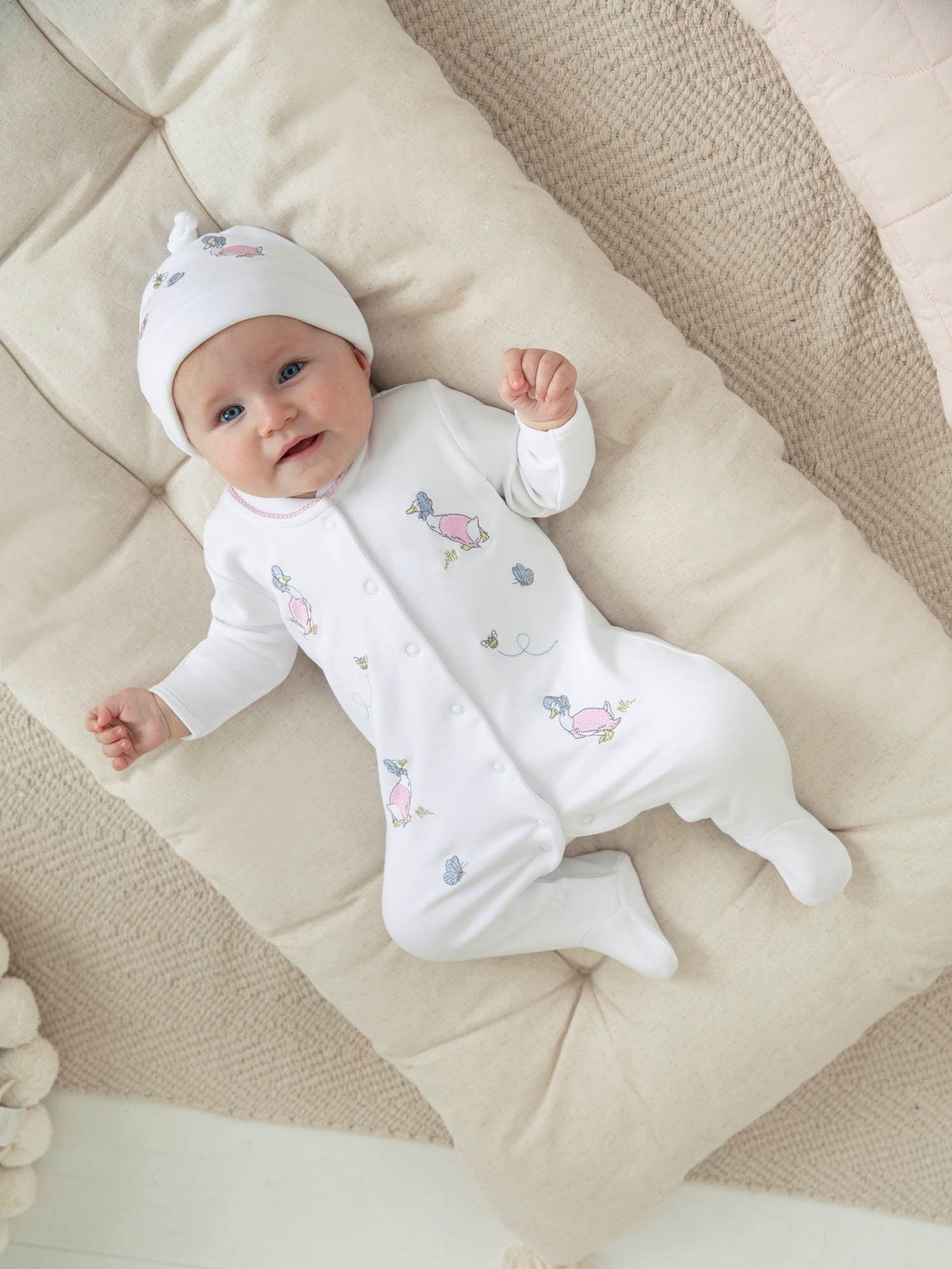 White Jemima Puddle-Duck Cotton Baby Sleepsuit & Hat Set