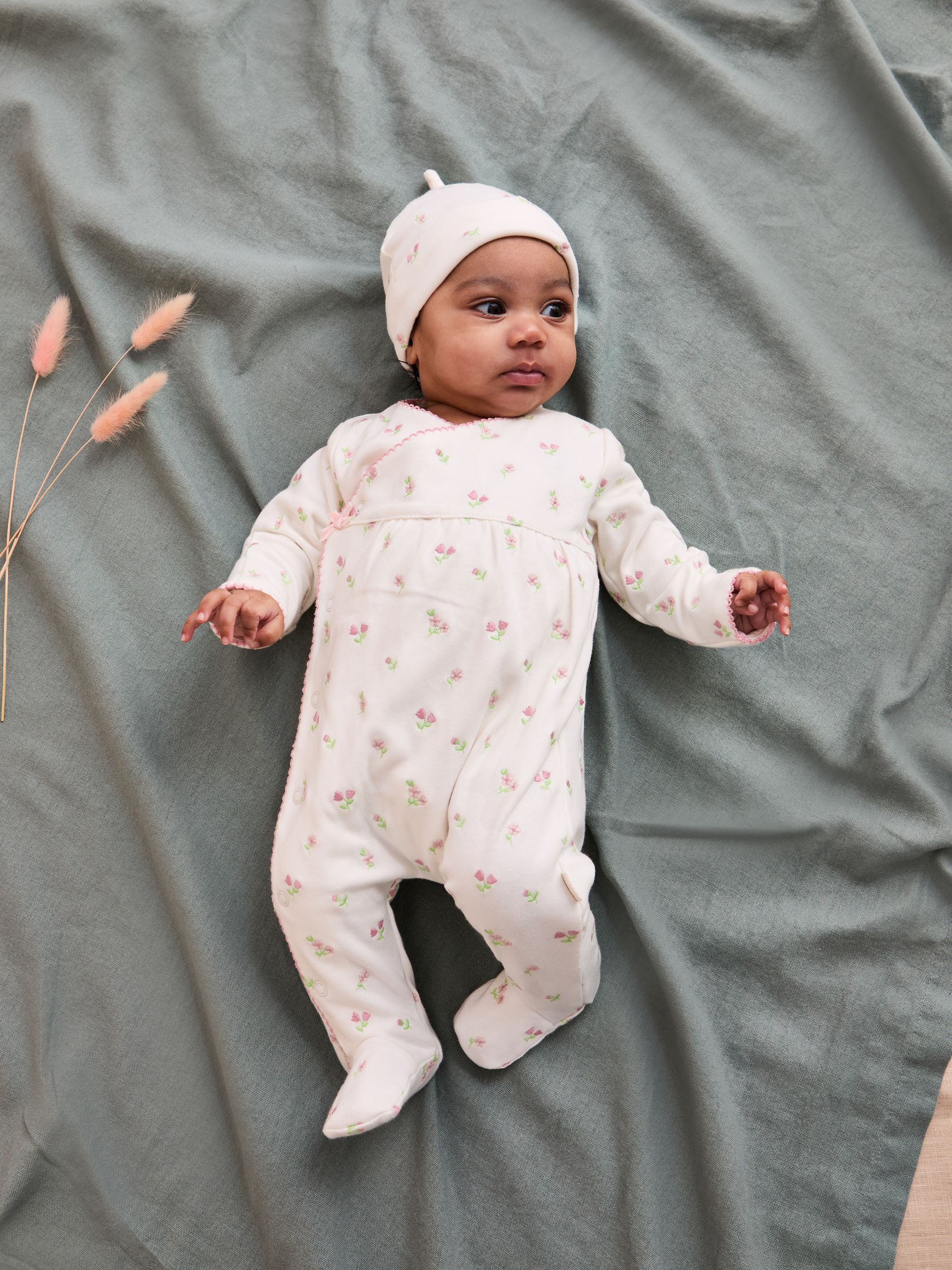 Floral Embroidered Pretty Sleepsuit & Hat in Cream