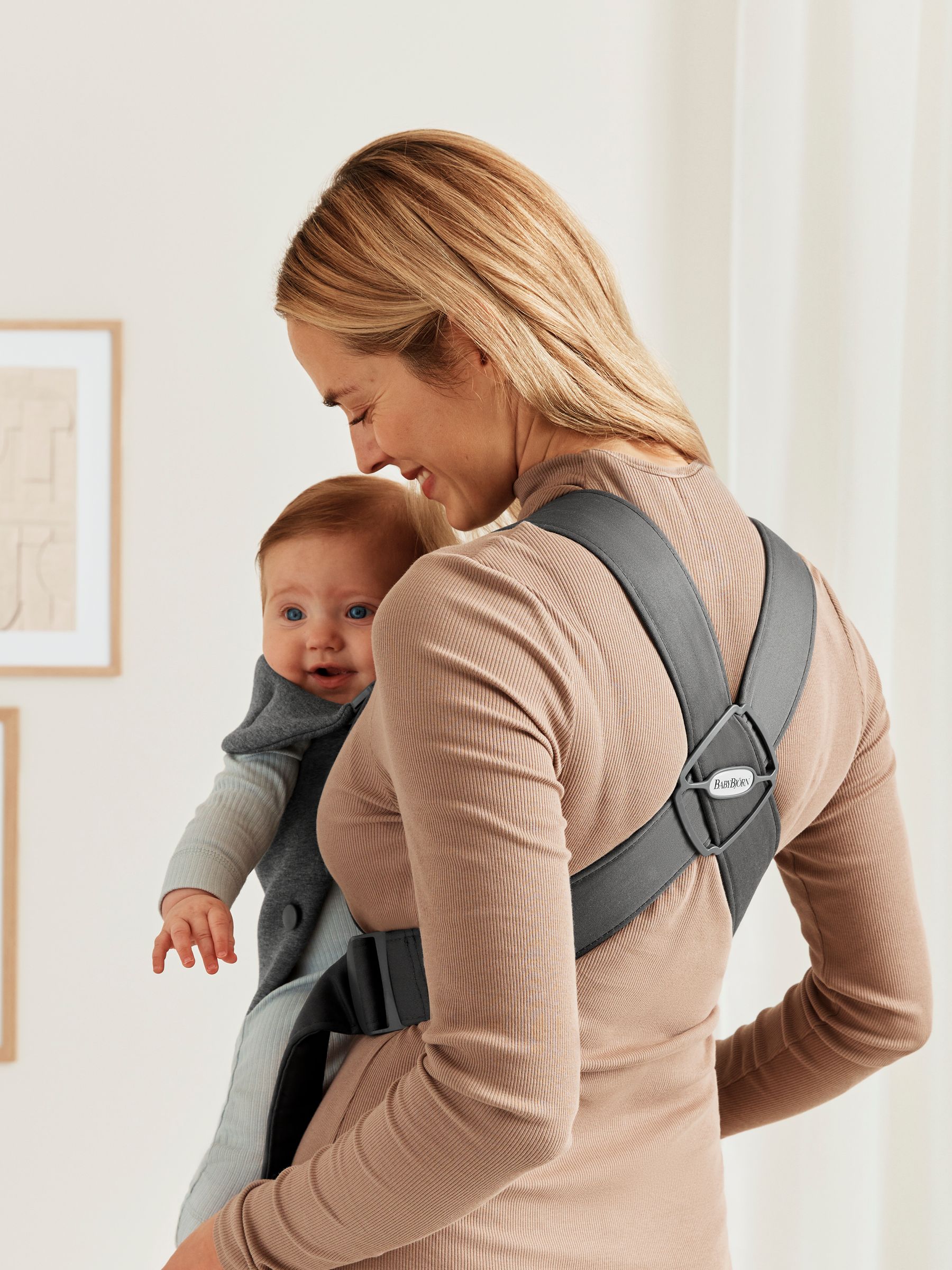 BabyBjörn Dark Grey Baby Carrier Mini Woven