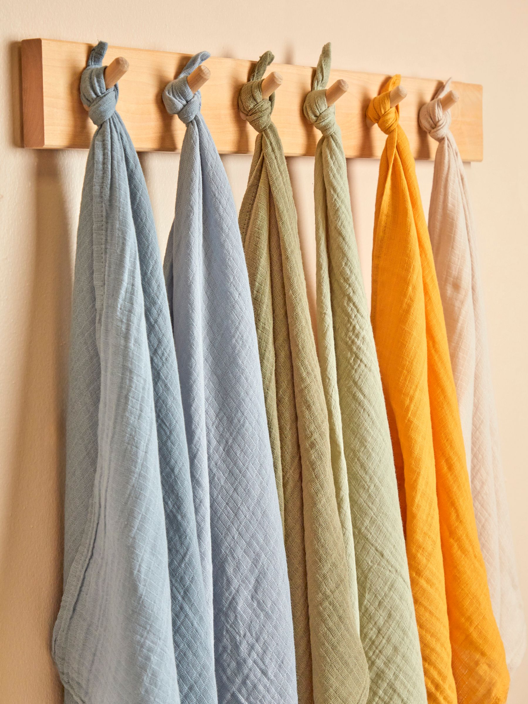6-Pack Coloured Muslin Squares