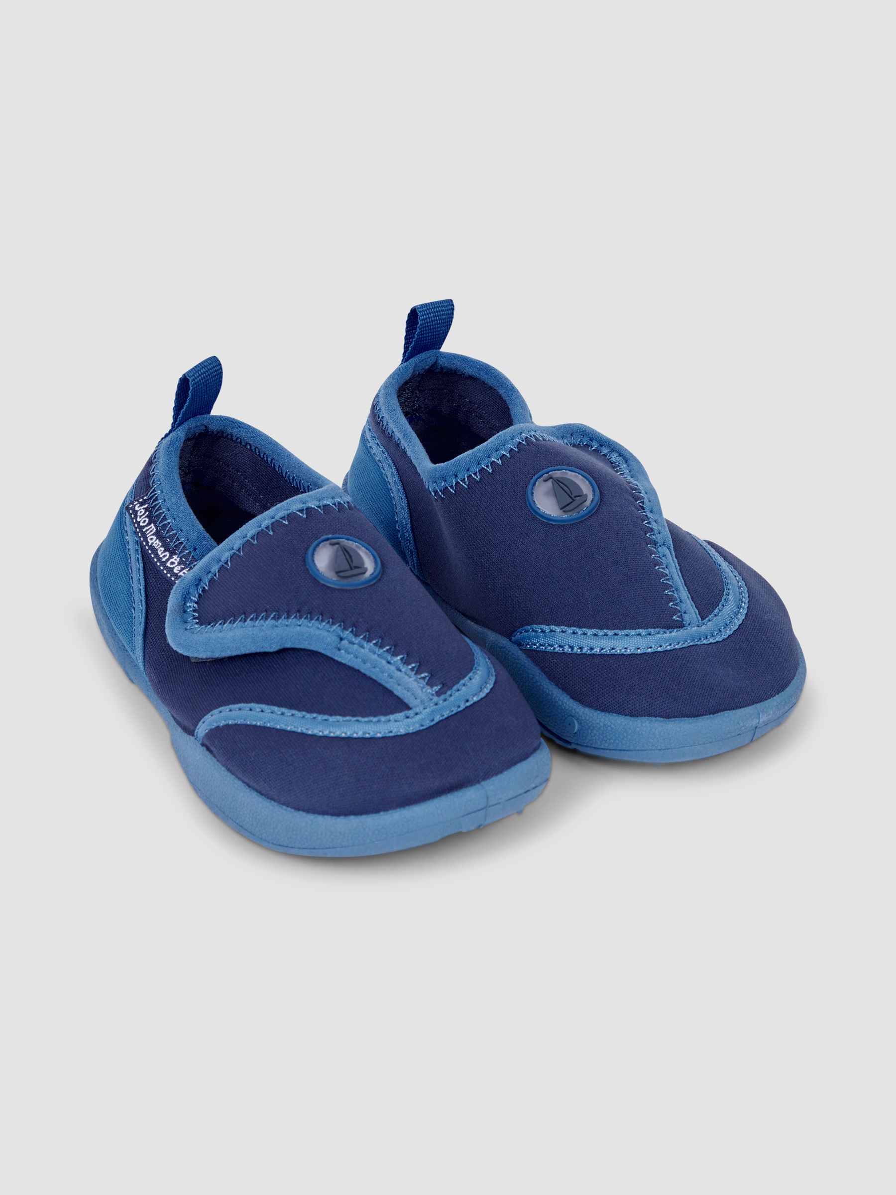 Beach & Swim Shoes in Navy