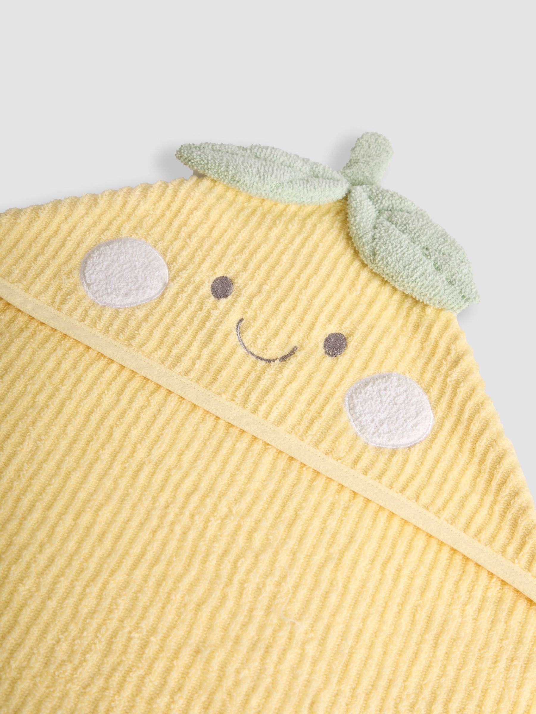Character Hooded Towel