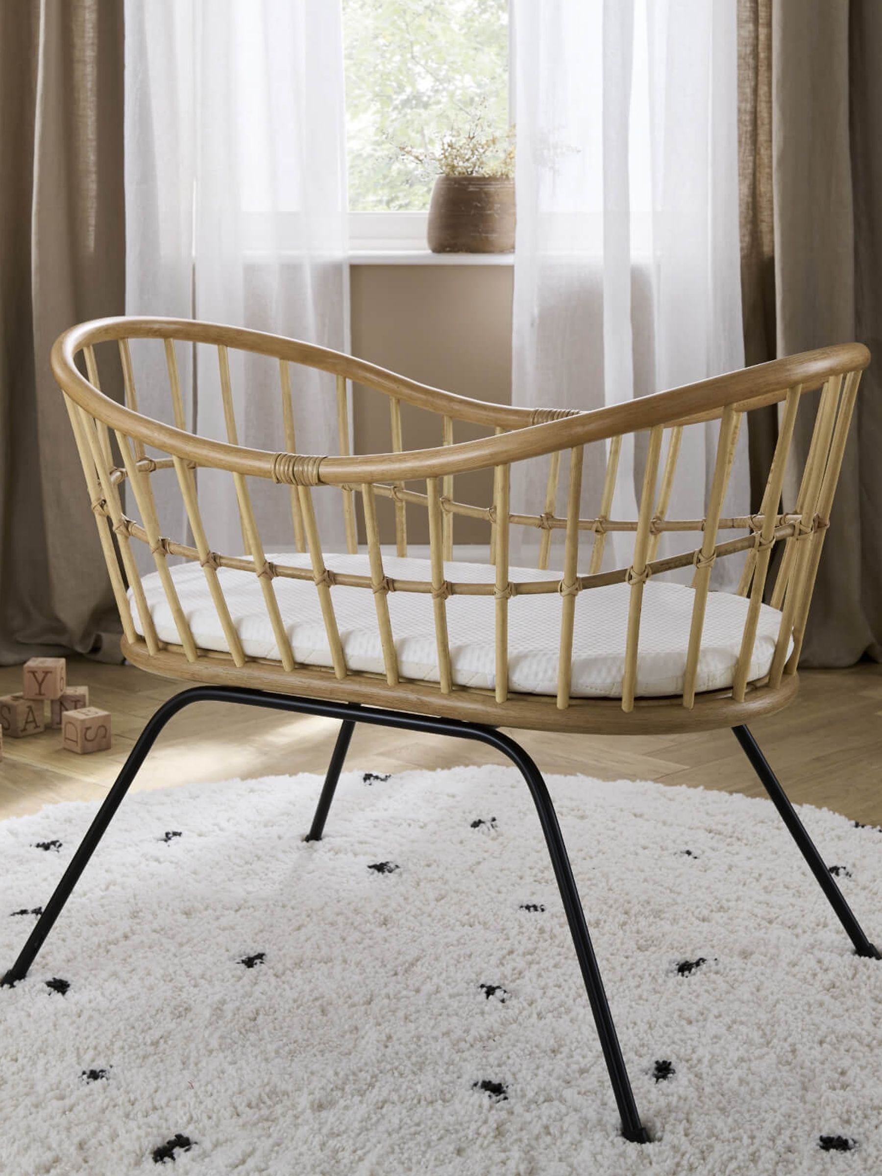 Cuddleco Natural Aria Wave Rattan Crib