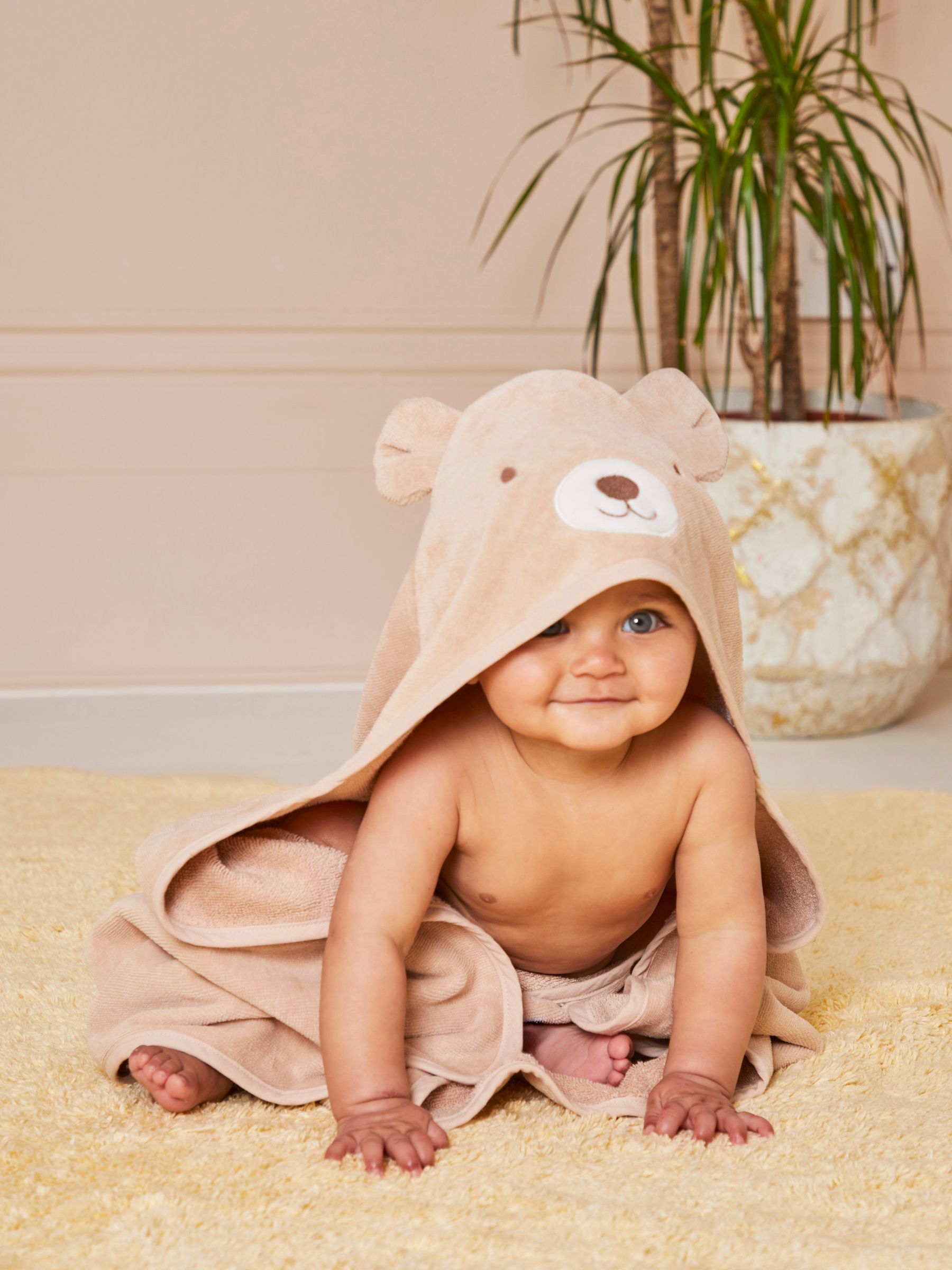 Bear Character Hooded Towel
