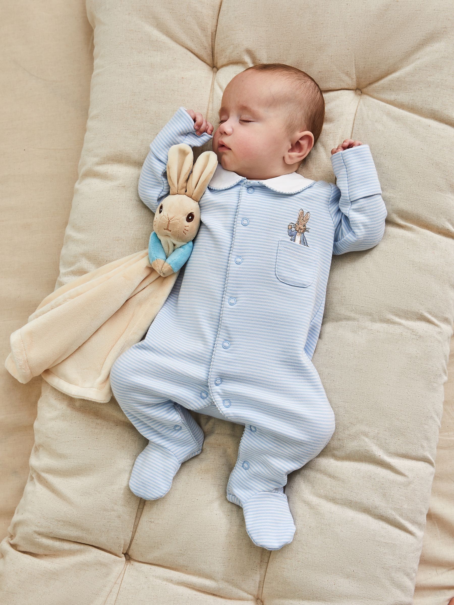 Blue Peter Rabbit Sleepsuit & Comforter Gift Set