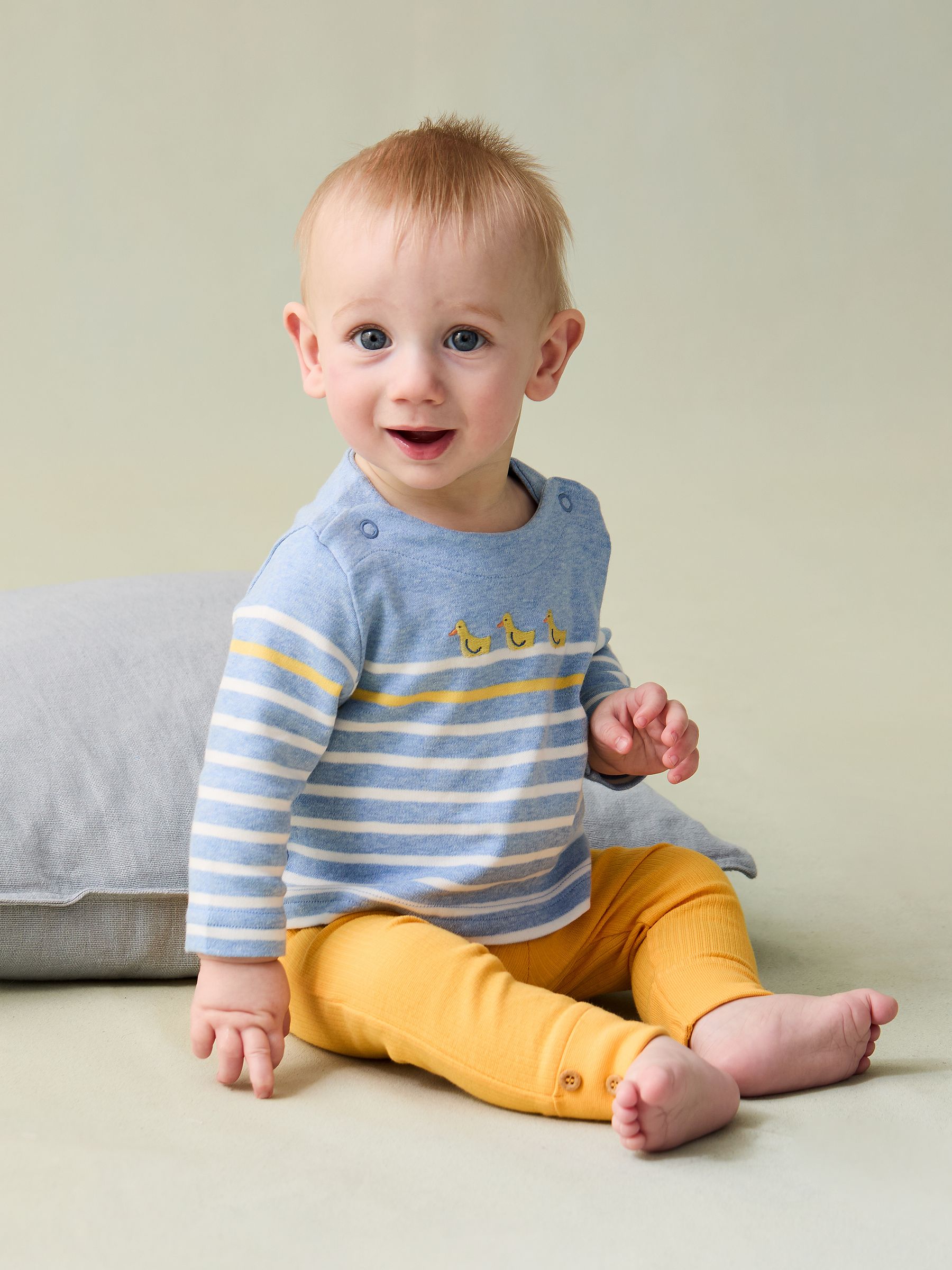 White Whale 2-Piece Embroidered Top & Rib Leggings Set
