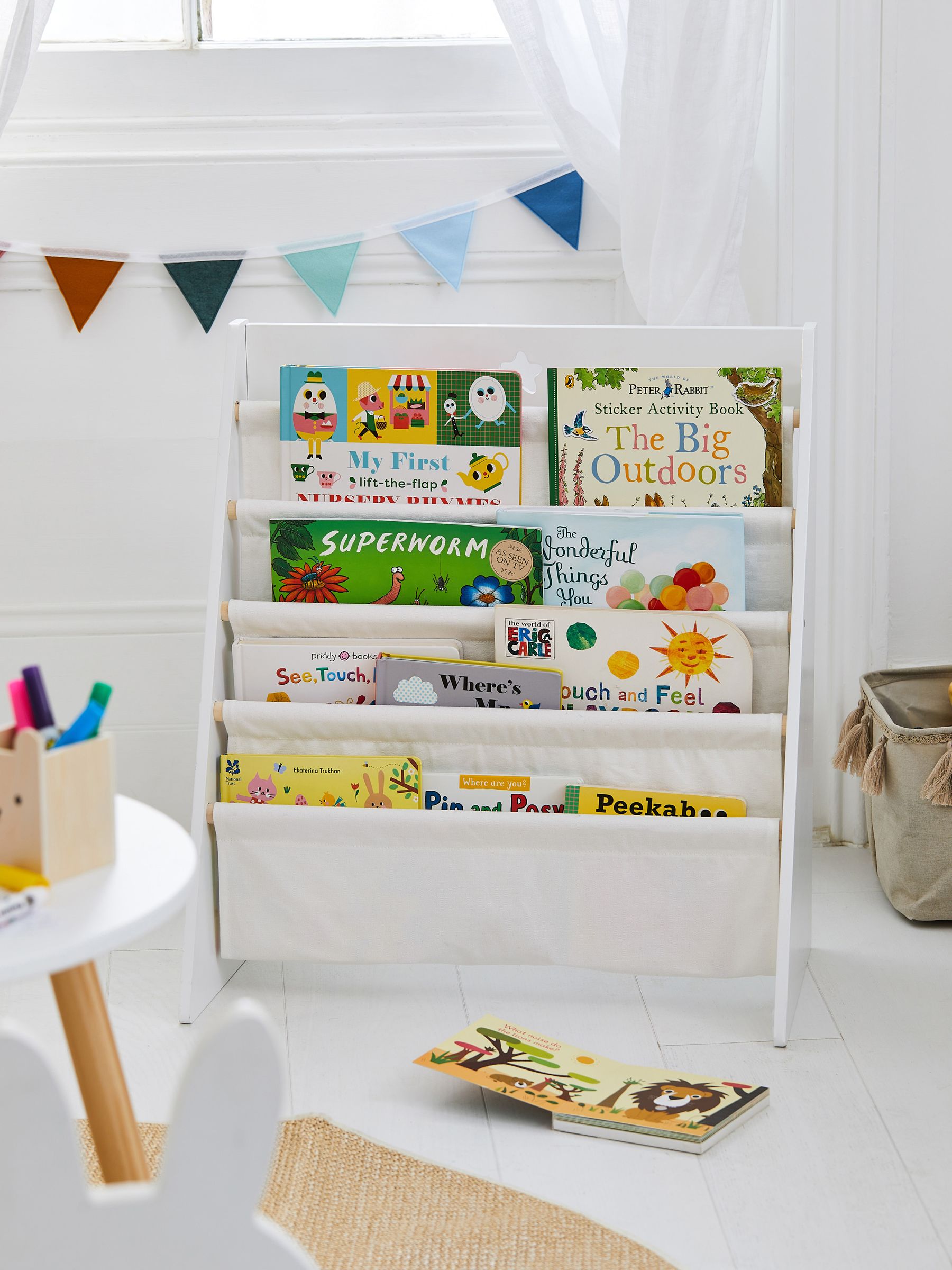 Star Sling Bookcase