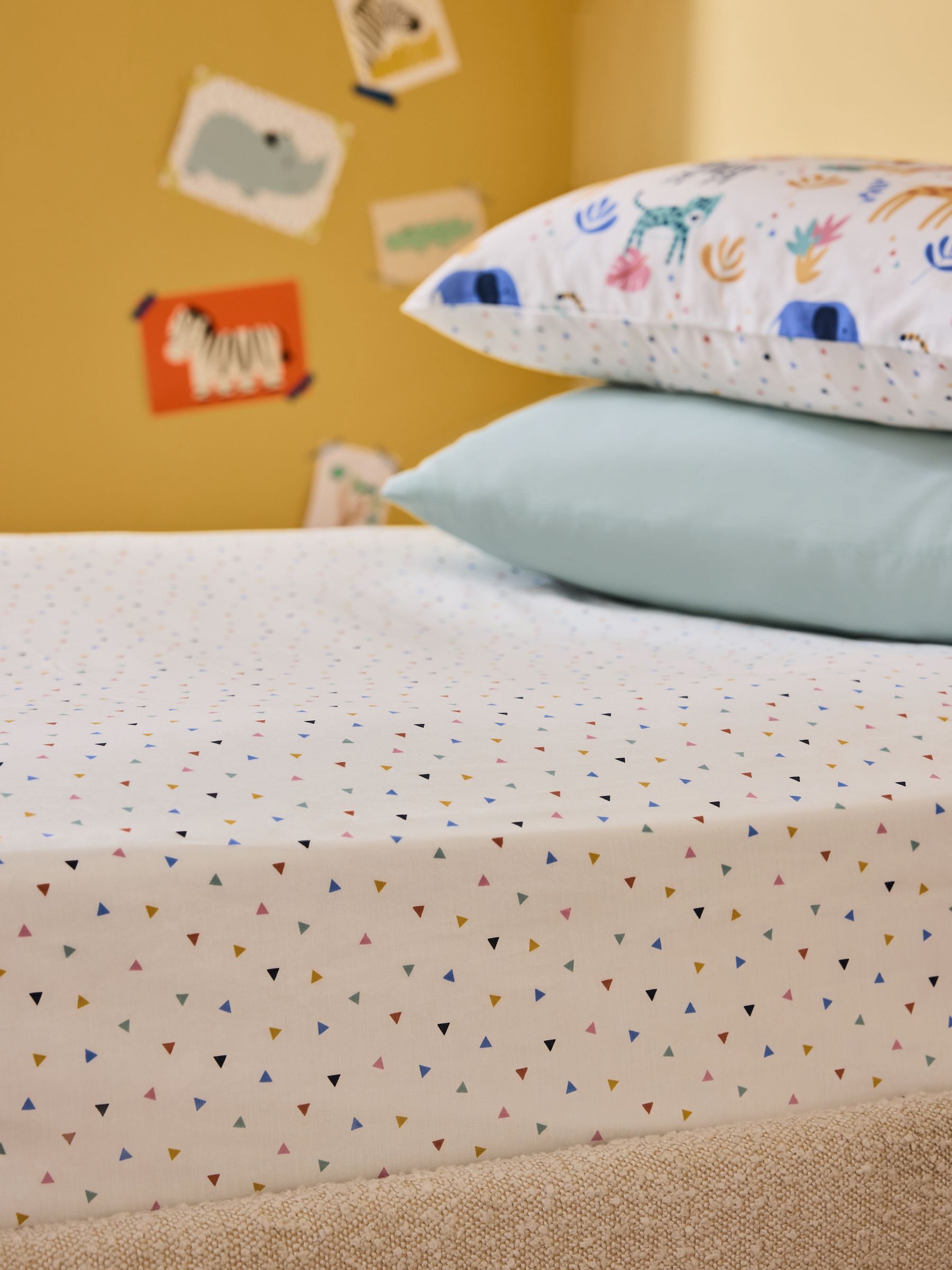 Natural Fitted 180 Thread Count Fitted Sheet