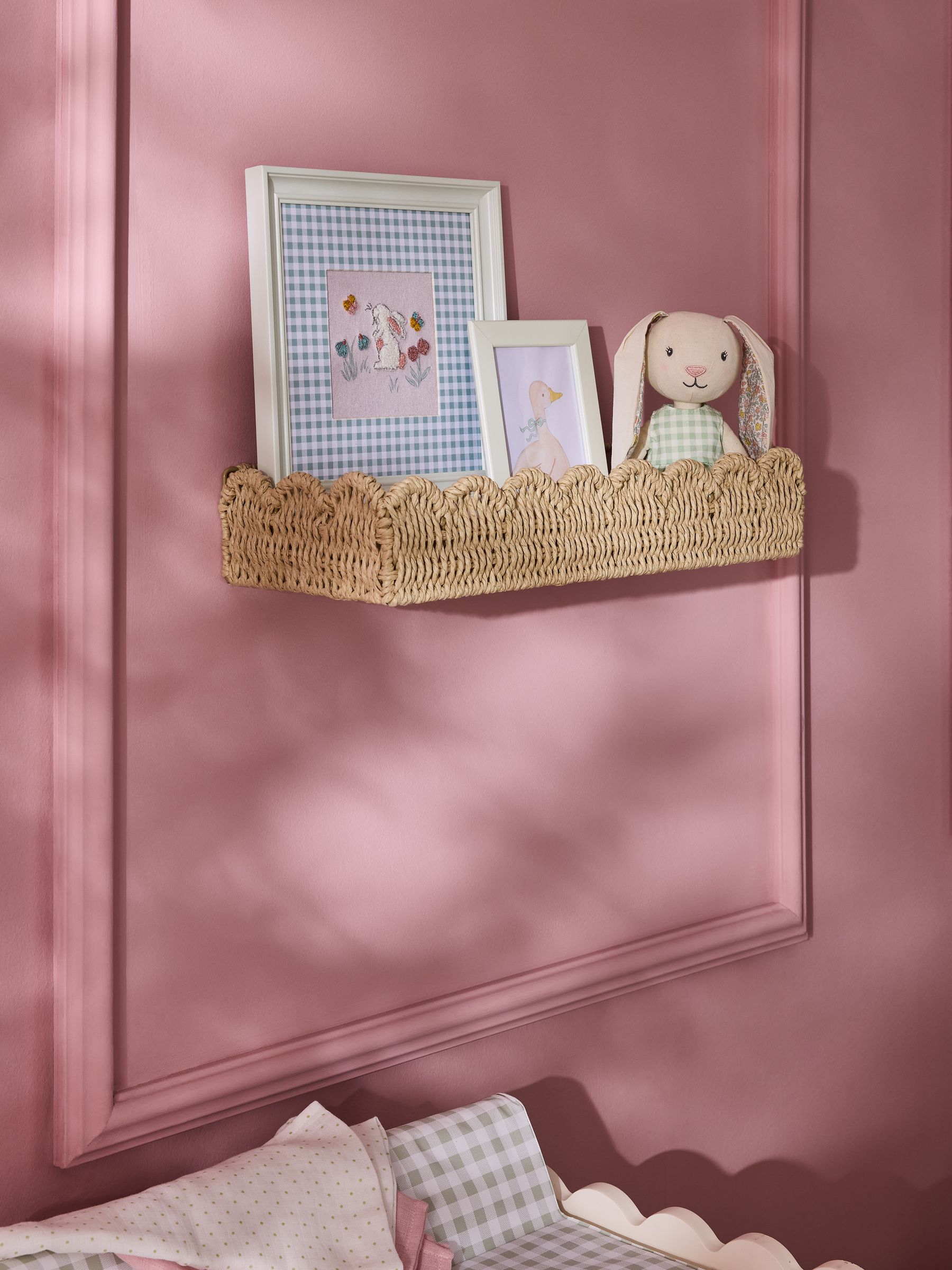 Natural Elodie Scallop Wall Shelf