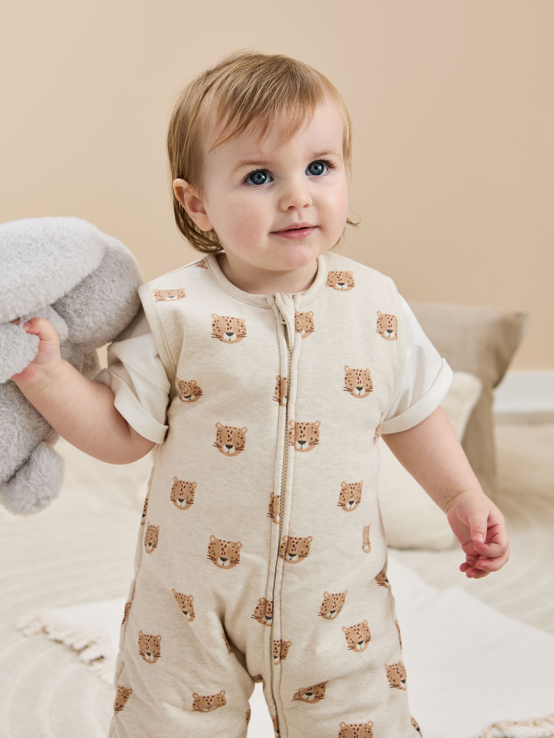 Neutral 1.5 Tog Snuggler