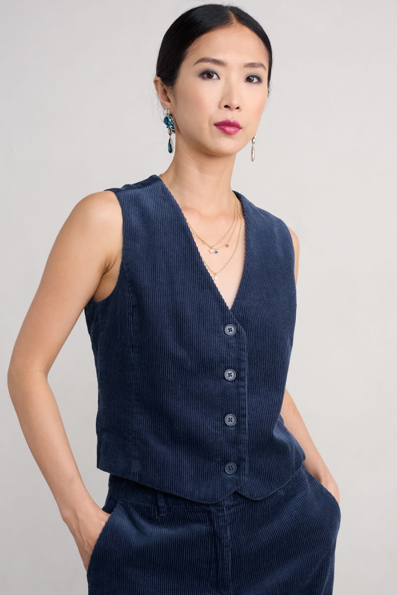 Pinpoint Fitted Corduroy Waistcoat