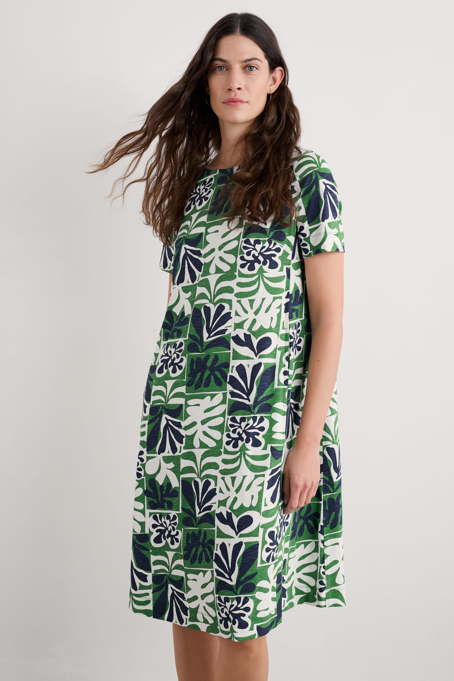 Short-sleeved Pipers Dress