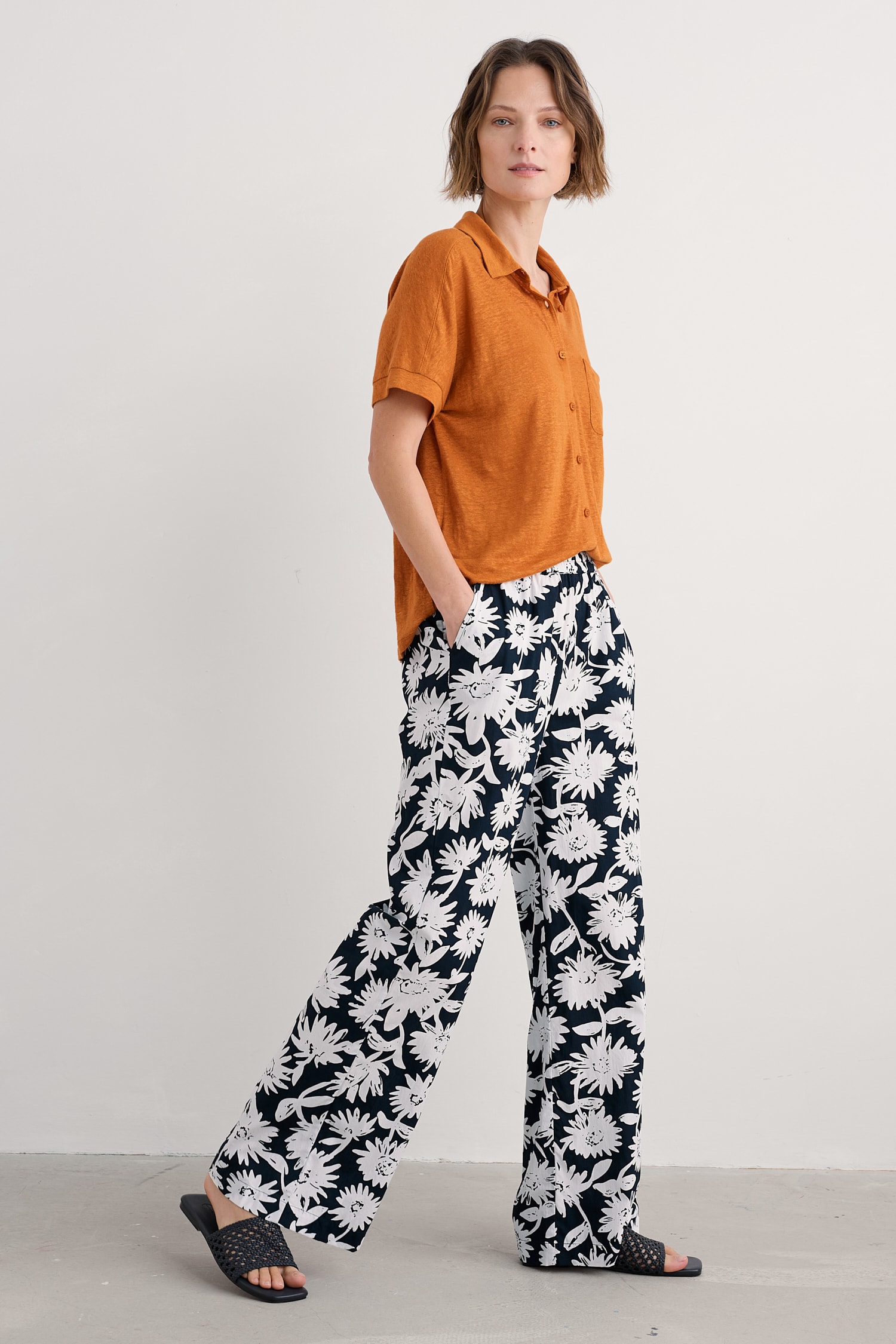 Poolfield Printed Trousers in GOTS-Certified Organic Cotton