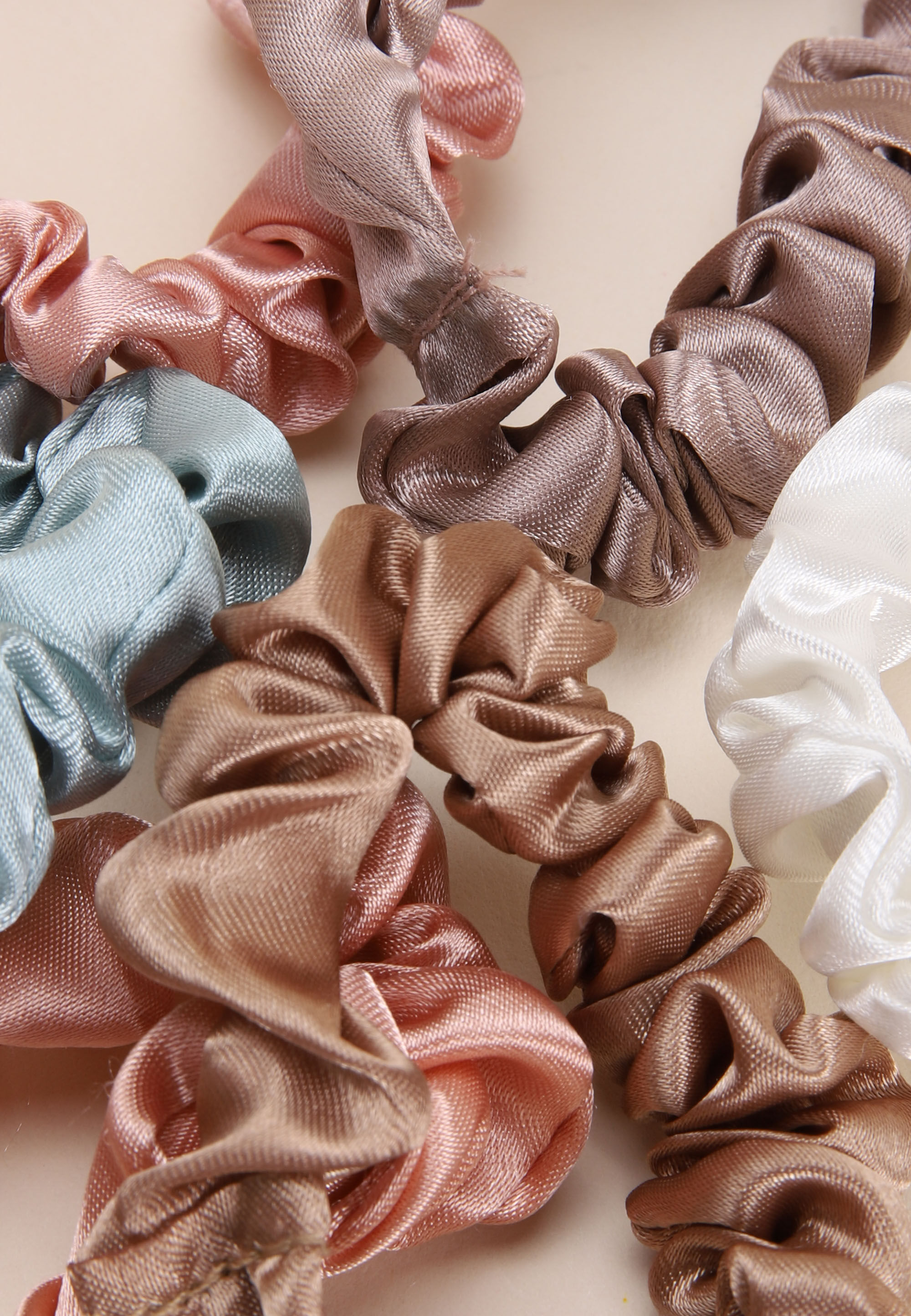 Womens 6pk Assorted Satin Scrunchies