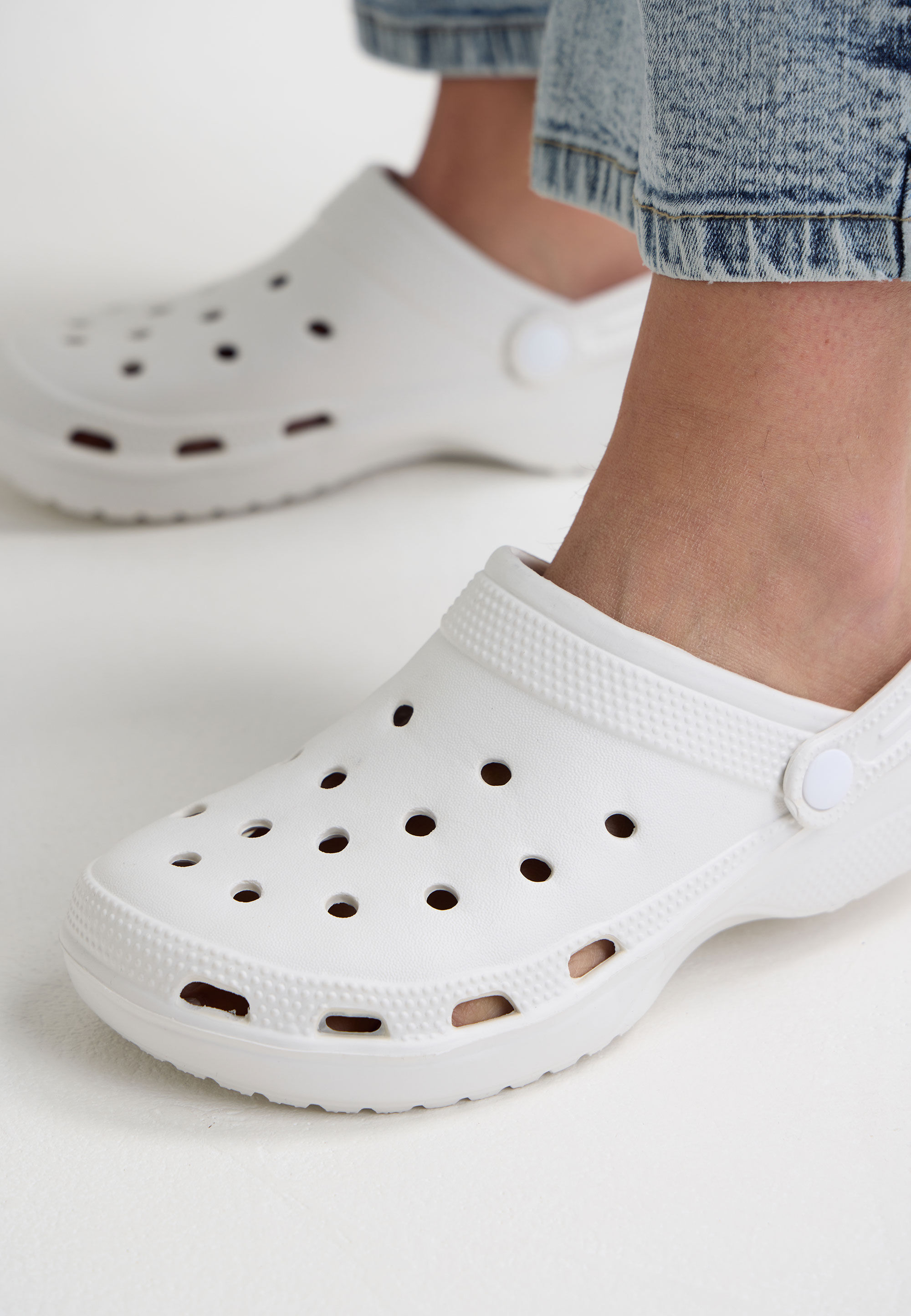 Womens White Plain Clog Sandals