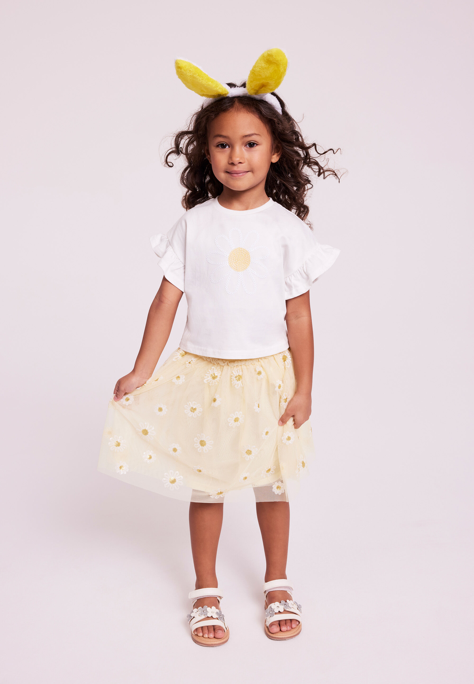 Younger Girls White & Yellow Daisy Skirt Set