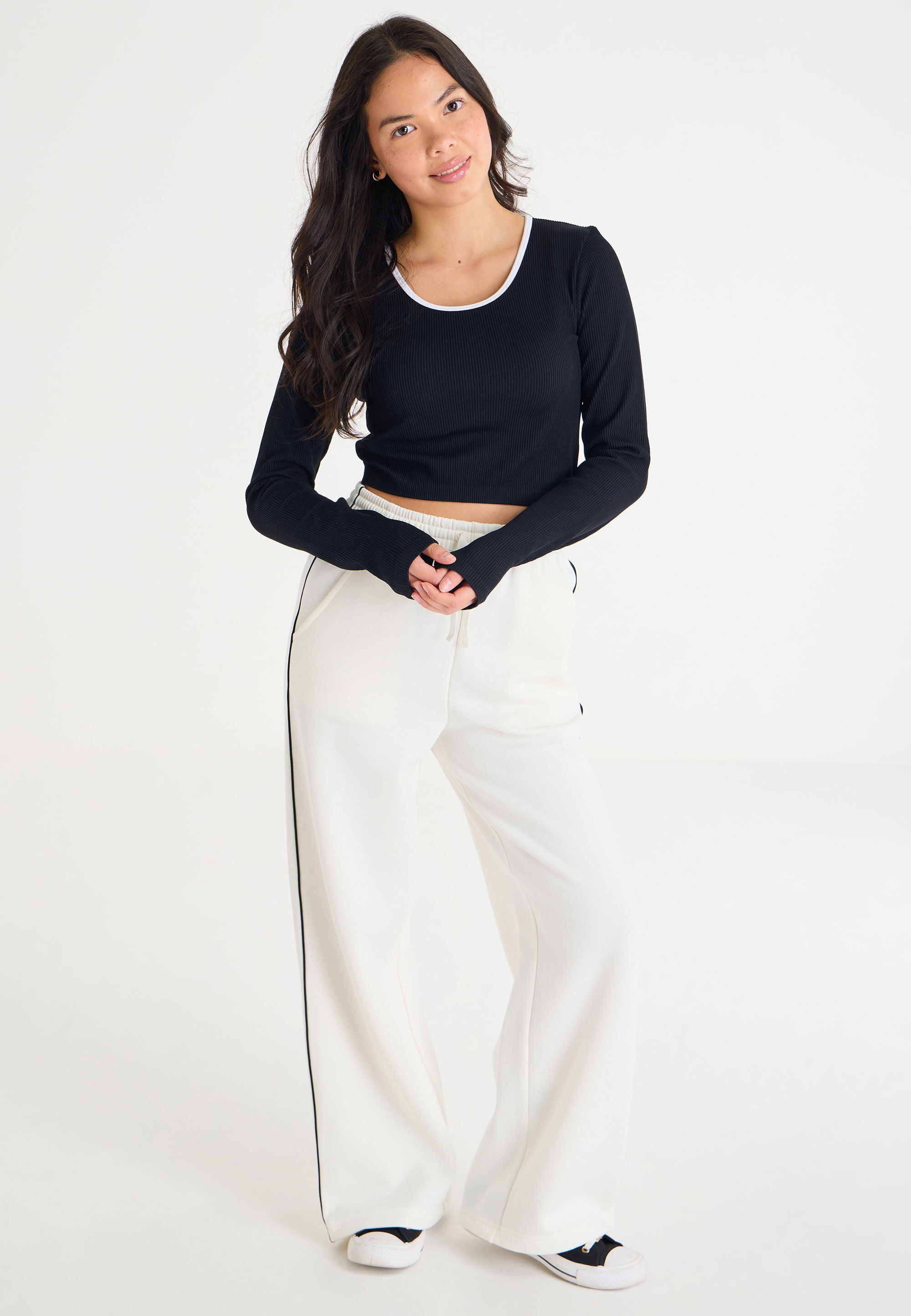 Older Girls Black Seamless Scoop Neck Top