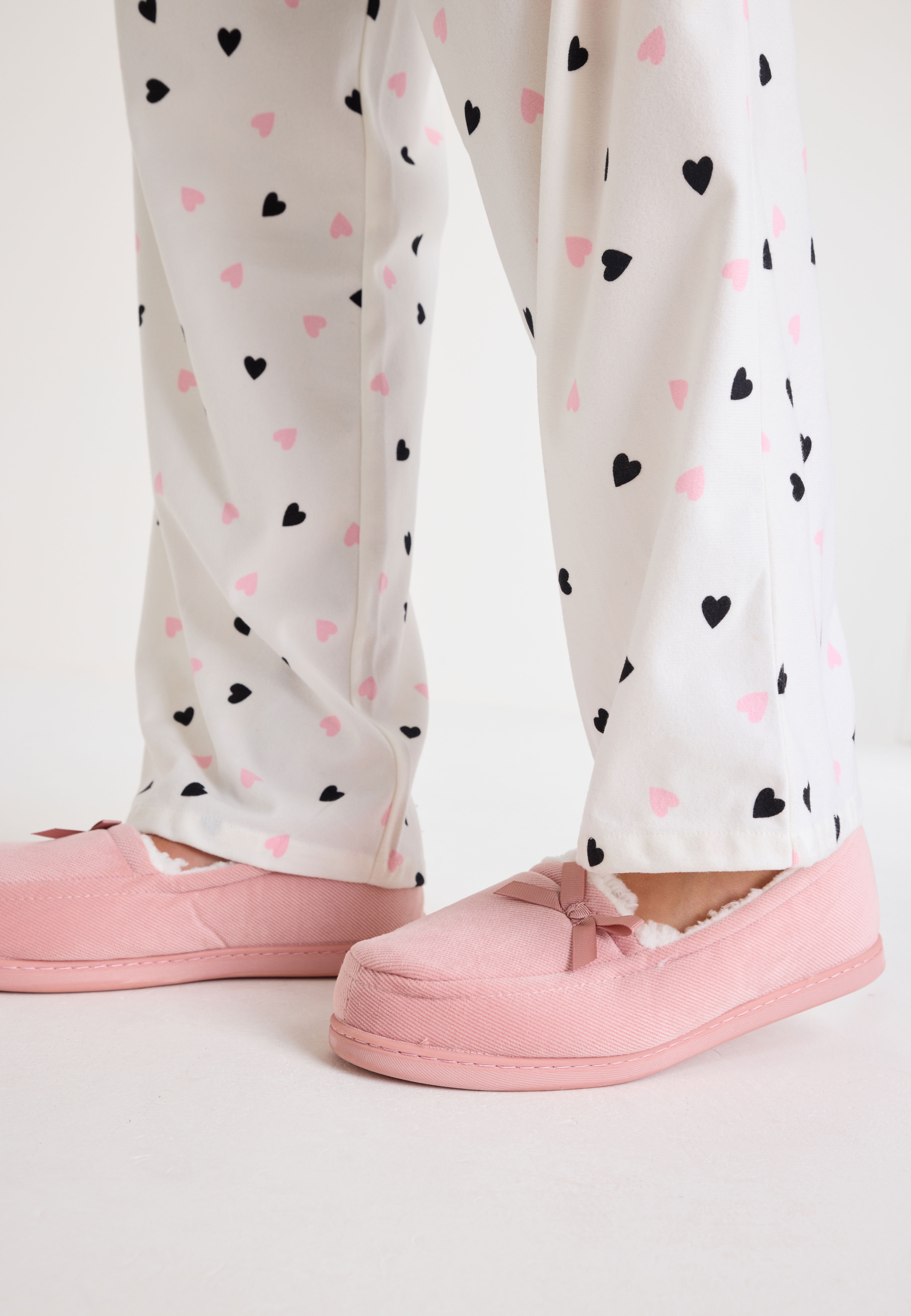 Womens Pink Closed Back Slippers