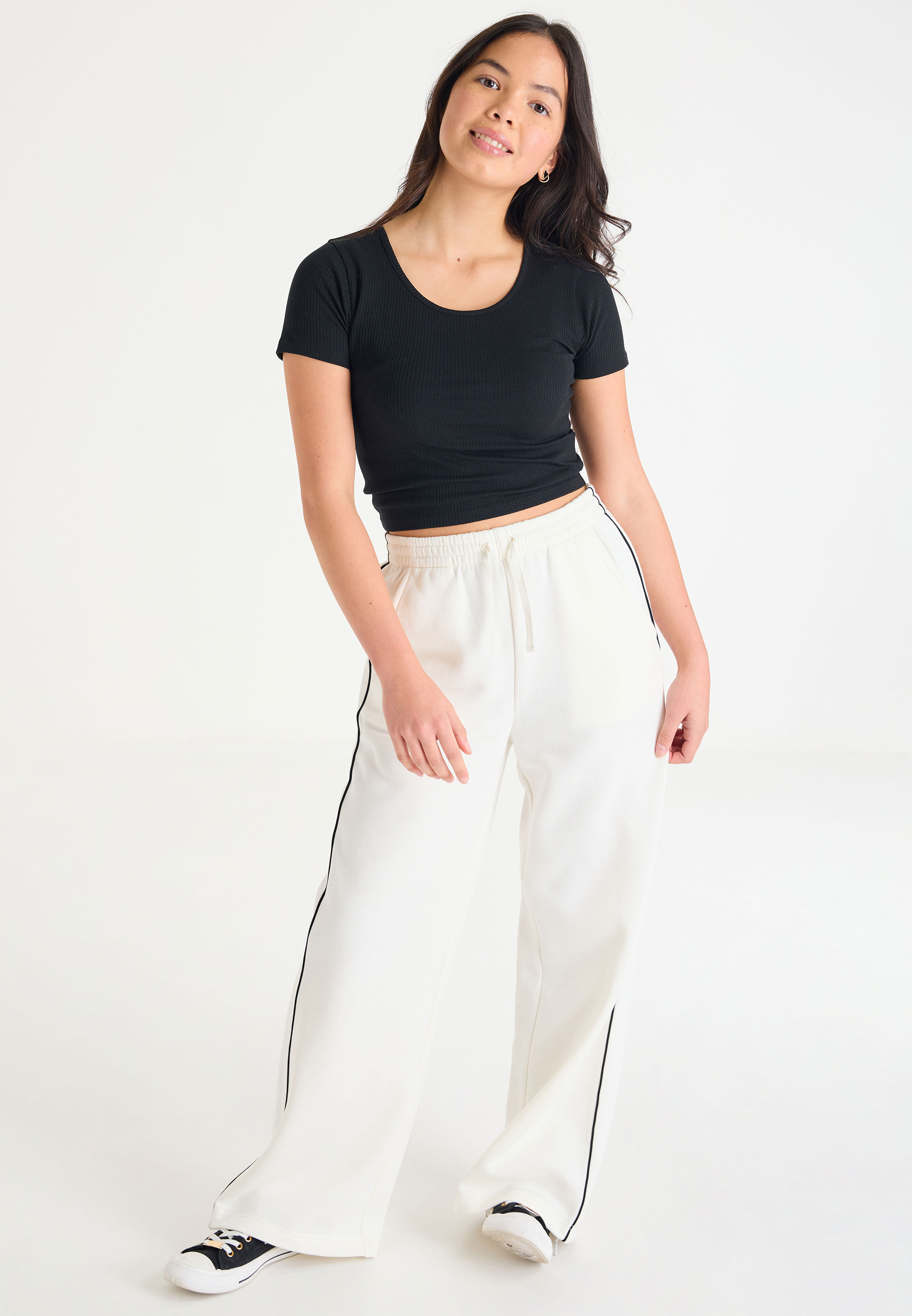 Older Girls Black Scoop Neck Crop Top
