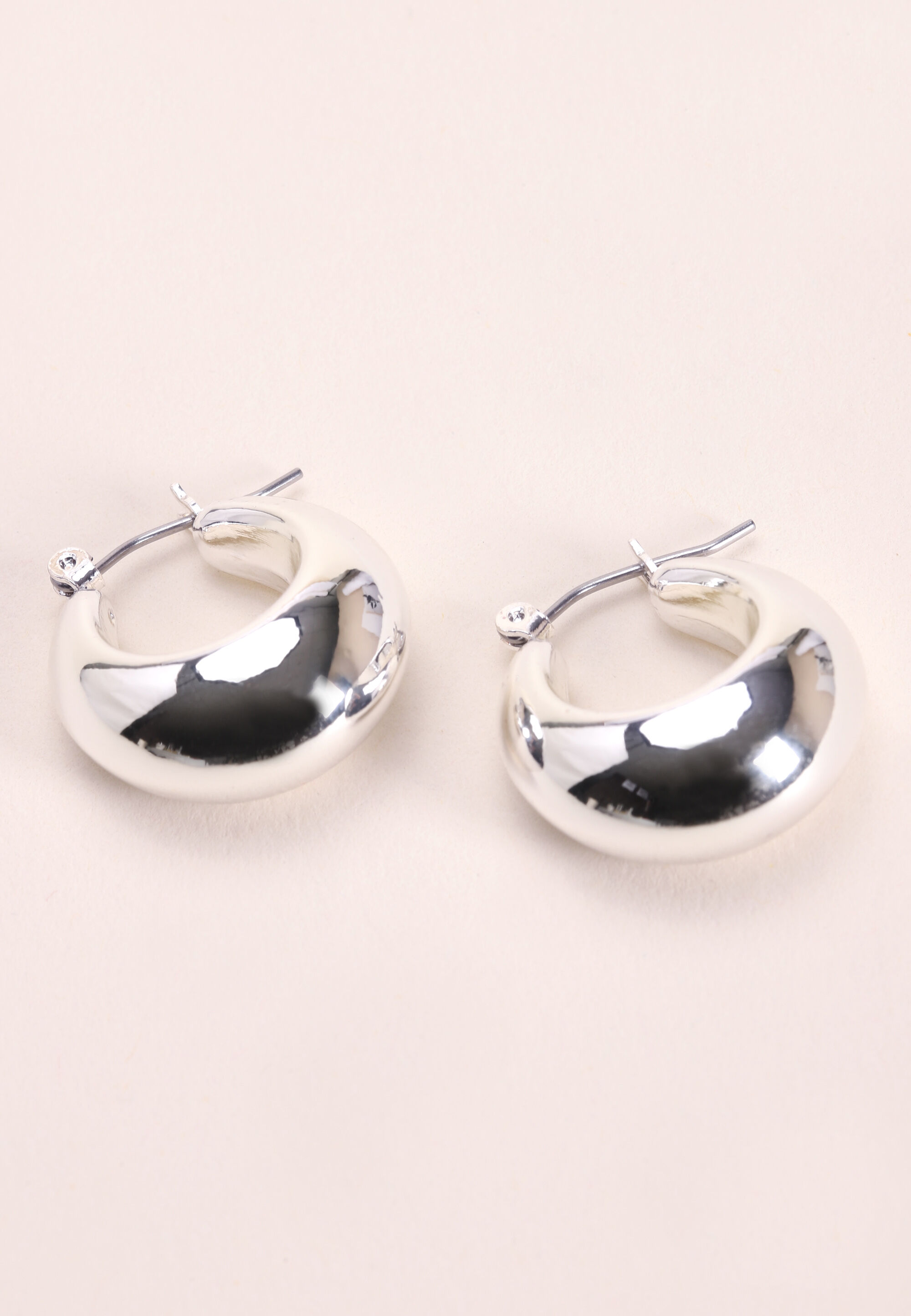 Womens Silver Small Puffy Hoop Earrings