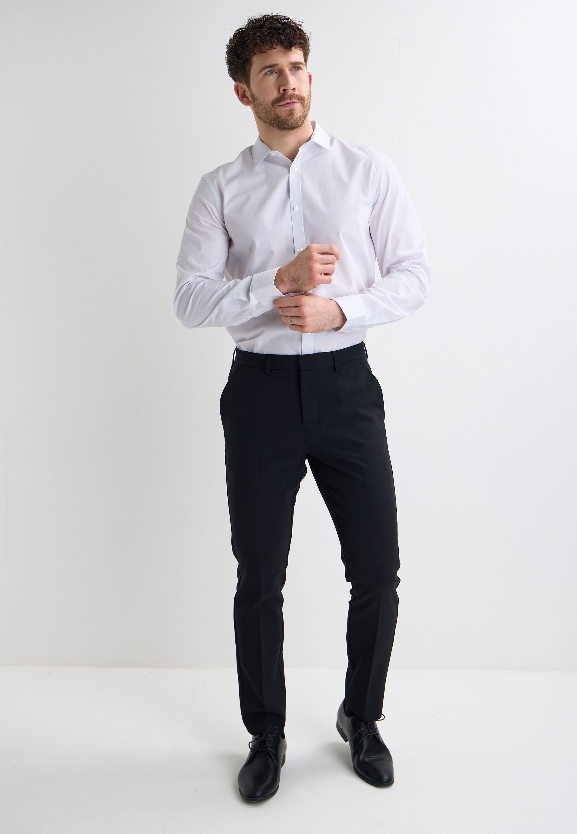 Mens White Classic Fit Long Sleeve Shirt