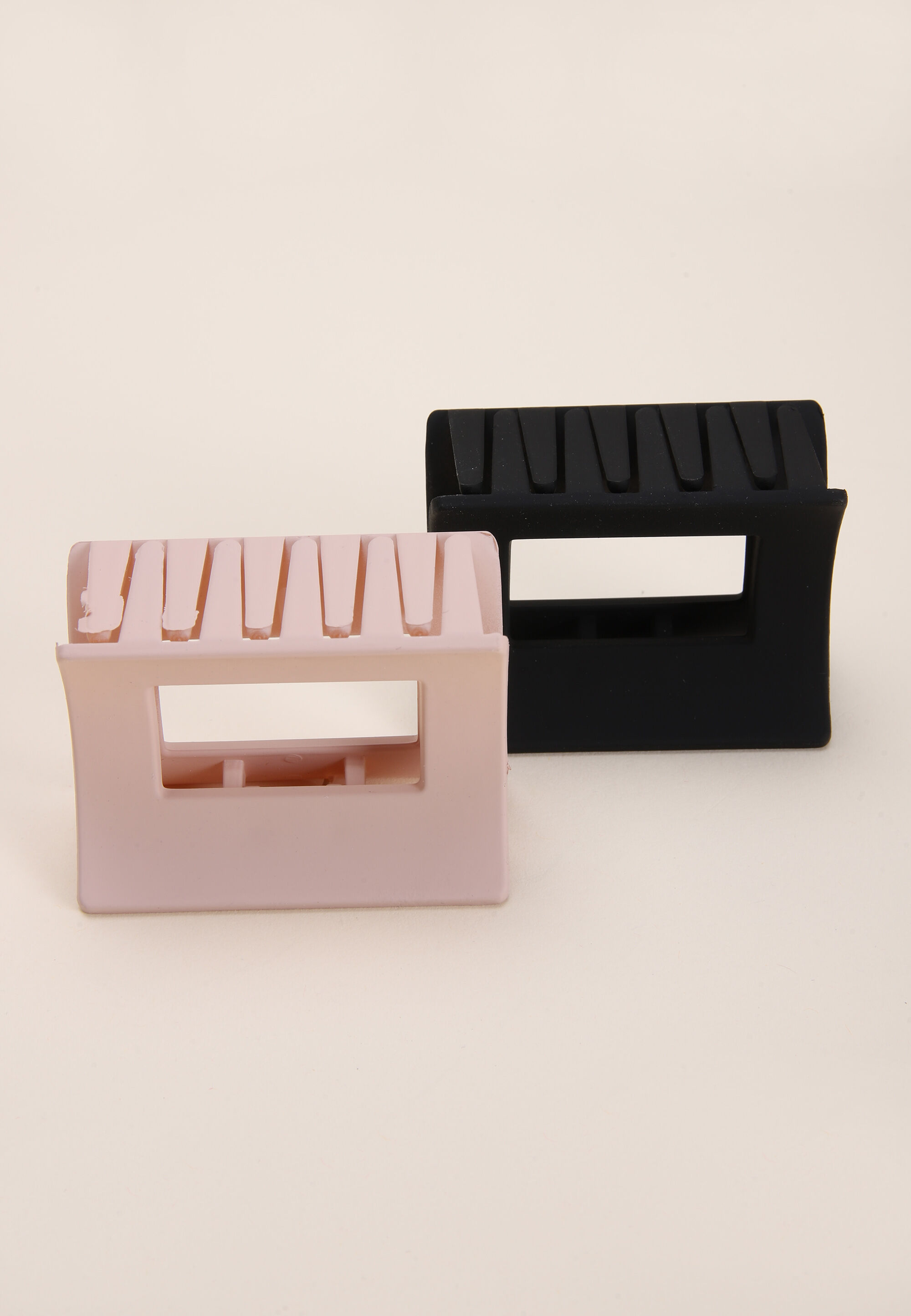 Womens Black & Neutral Claw Clips