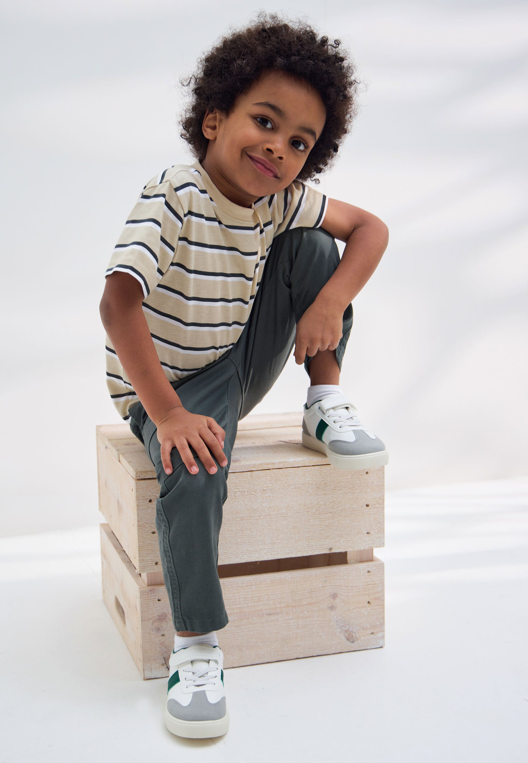 Younger Boys White & Green Stripe Velcro Retro Trainers