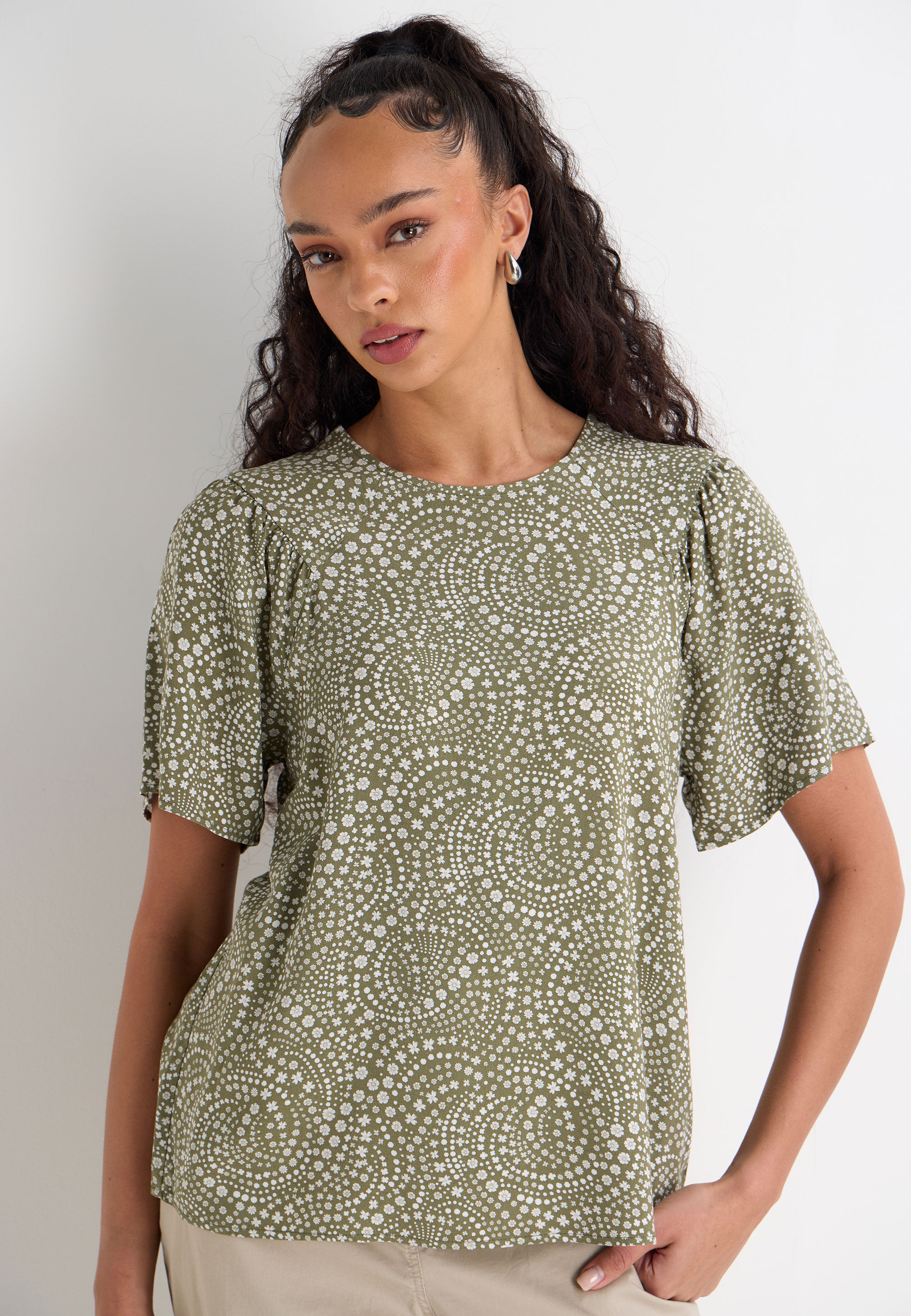 Womens Sage Floral Print Flutter Sleeve Shell Top