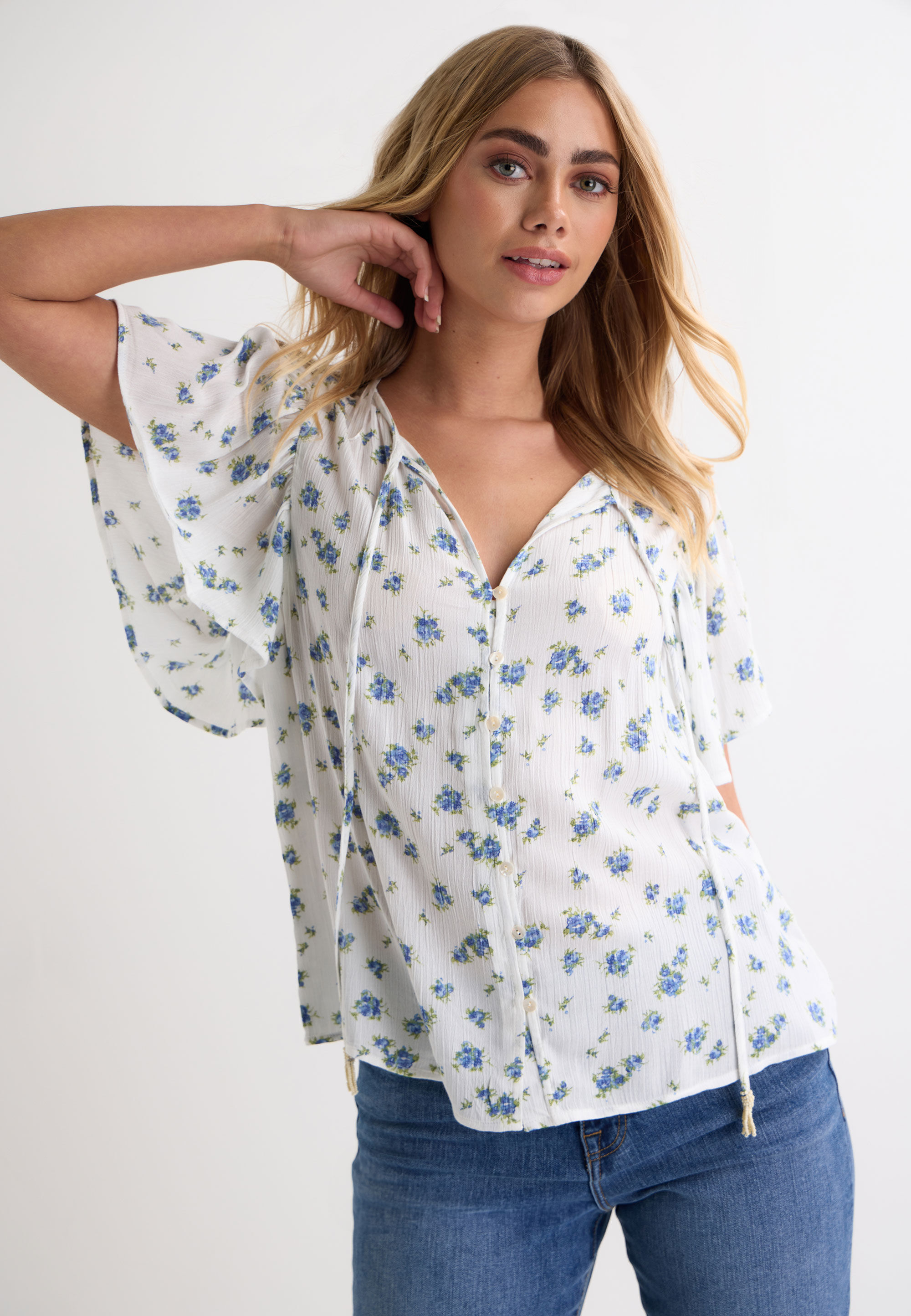 Womens White Ditsy Flutter Sleeve Blouse Top