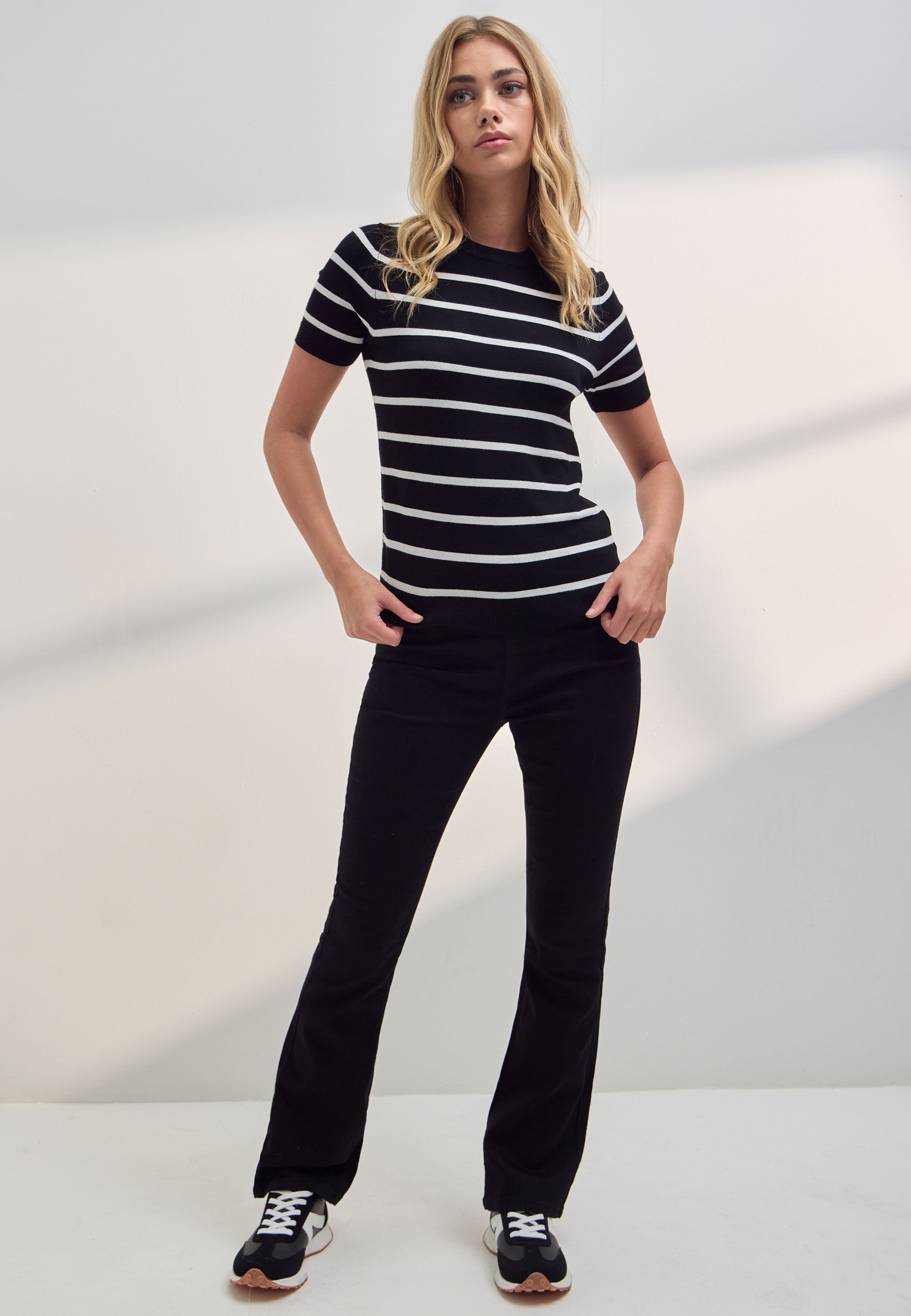 Womens Black Stripe Short Sleeve Jumper