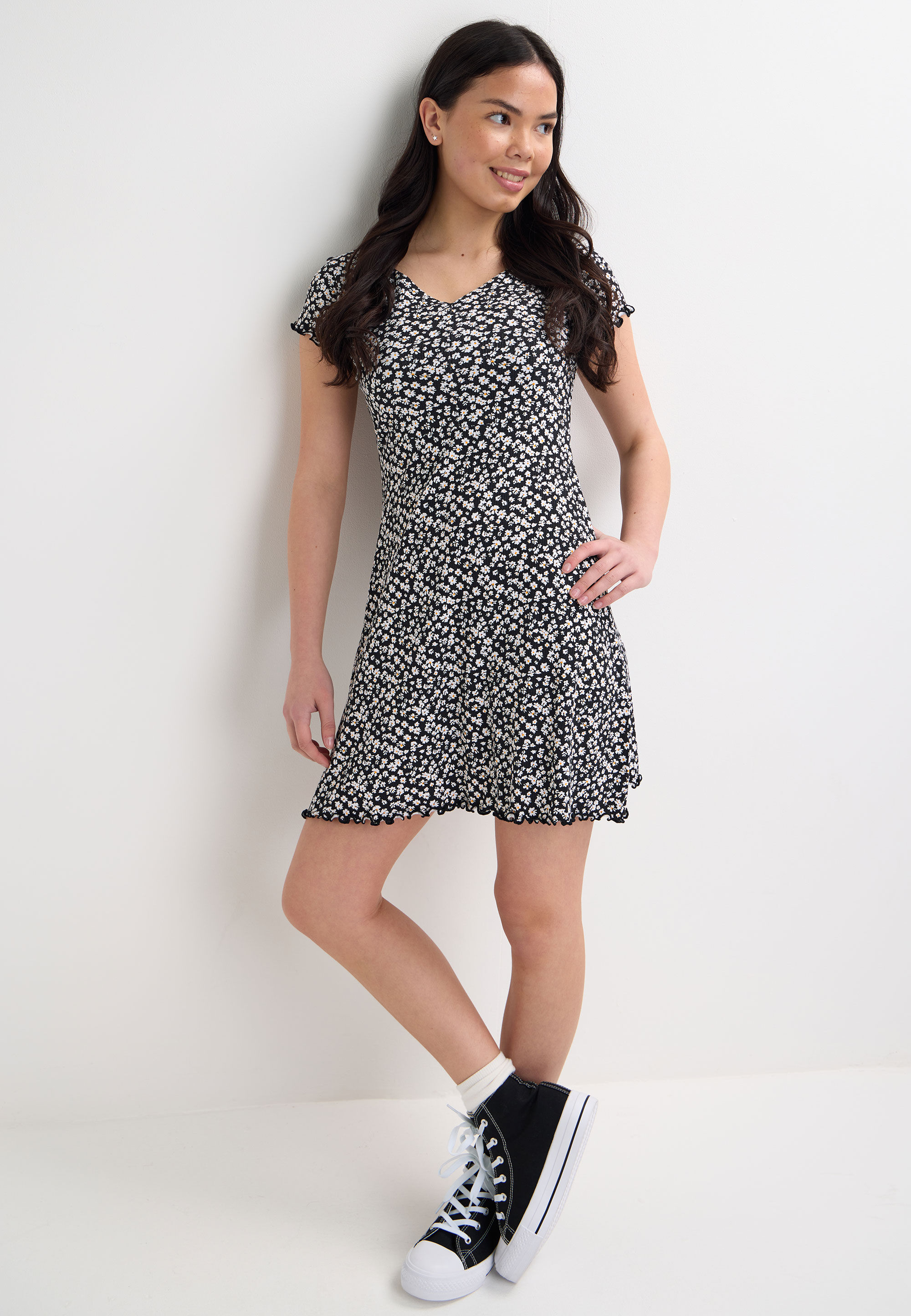 Older Girls Black Floral Sweatheart Dress