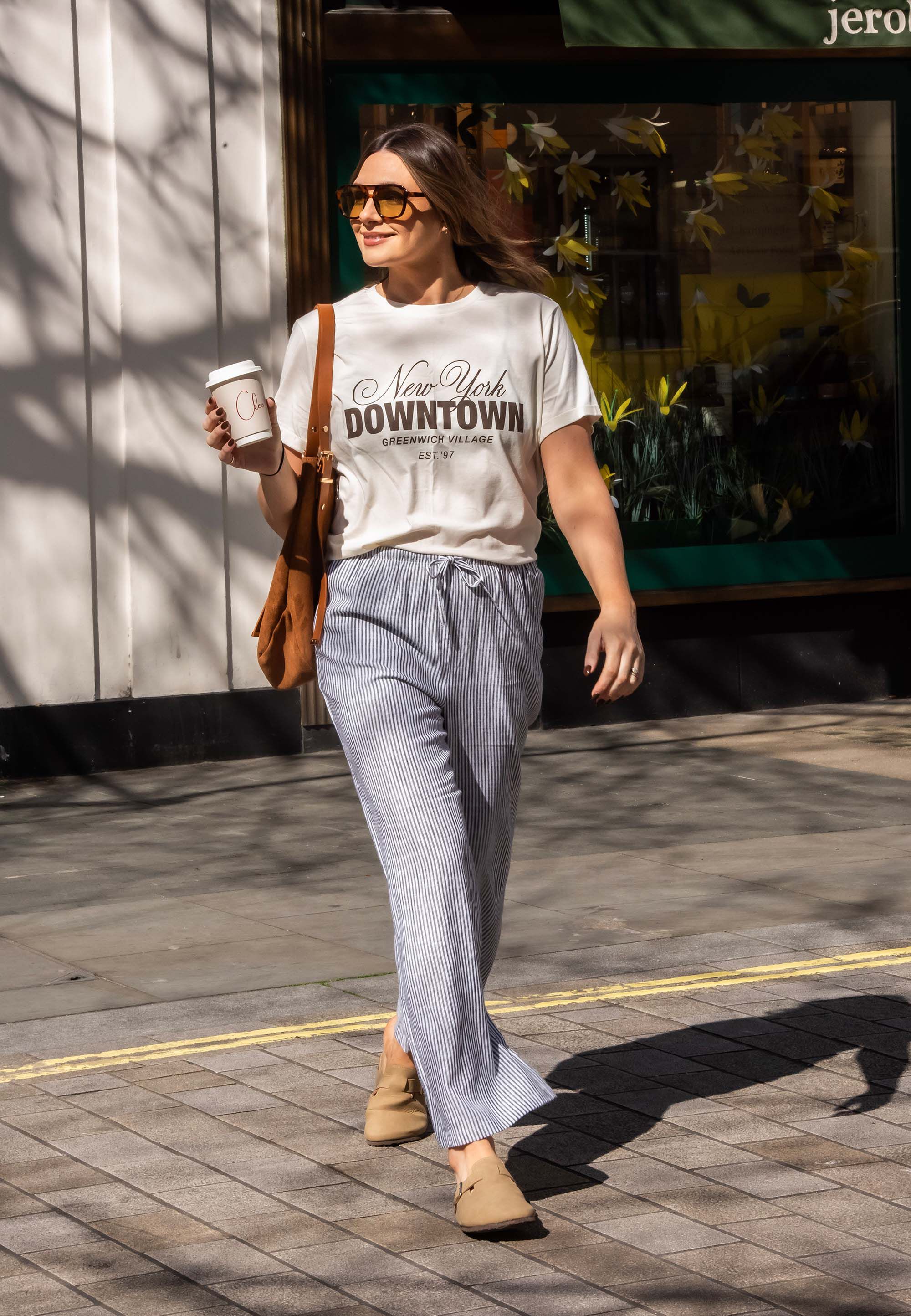 Womens Cream Downtown Graphic Roll Sleeve T-shirt