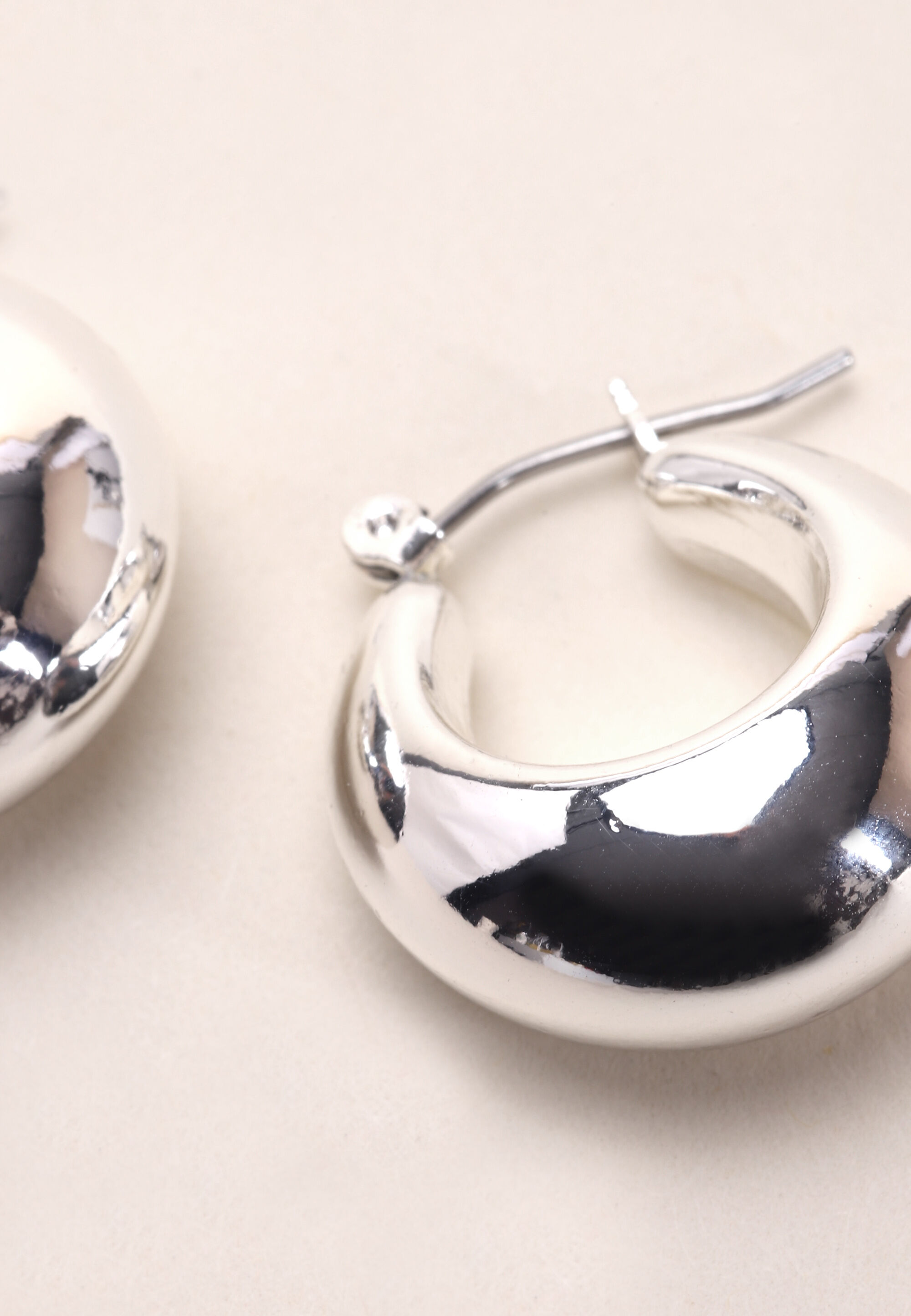 Womens Silver Small Puffy Hoop Earrings