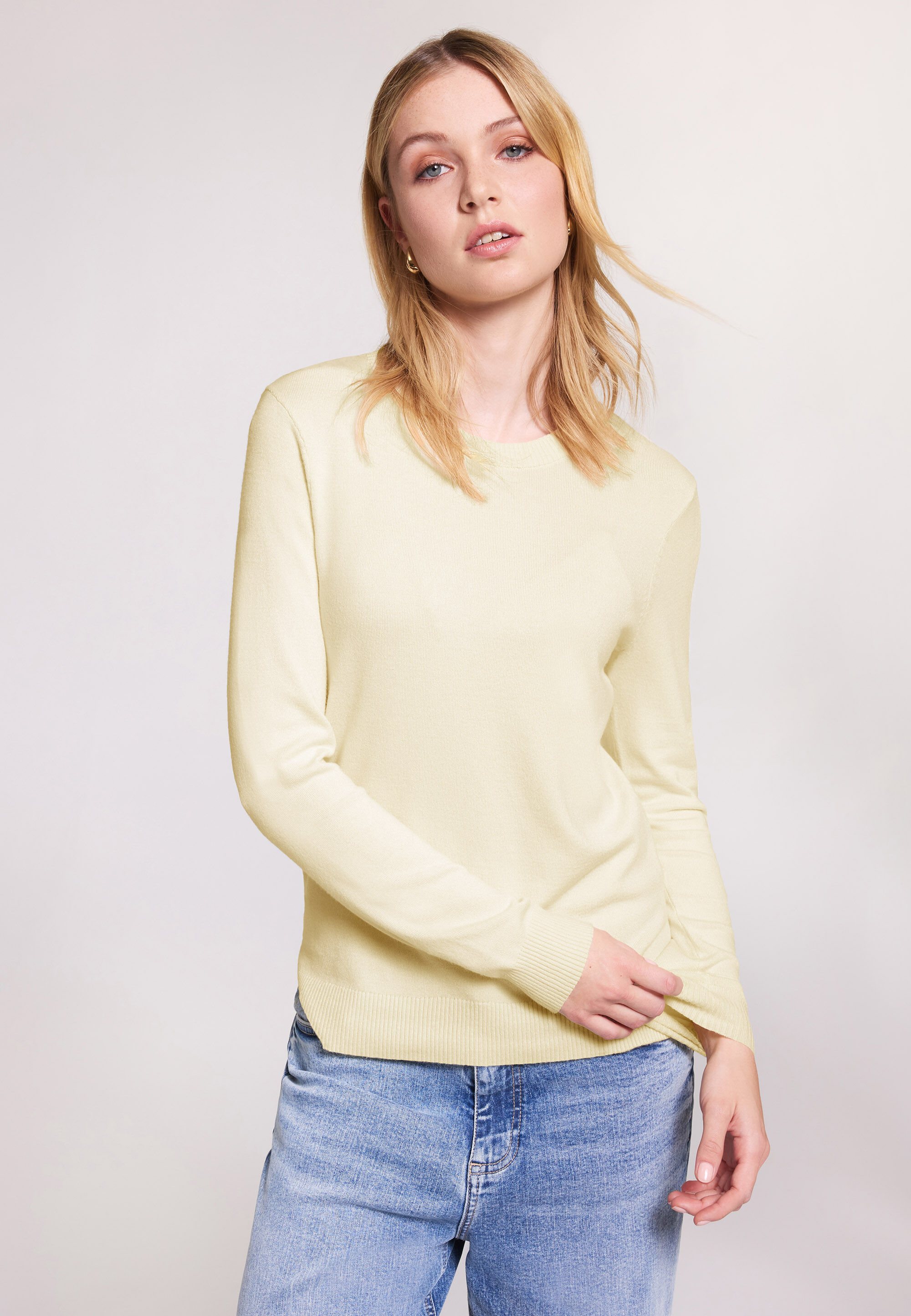 Womens Lemon Plain Crew Neck Jumper