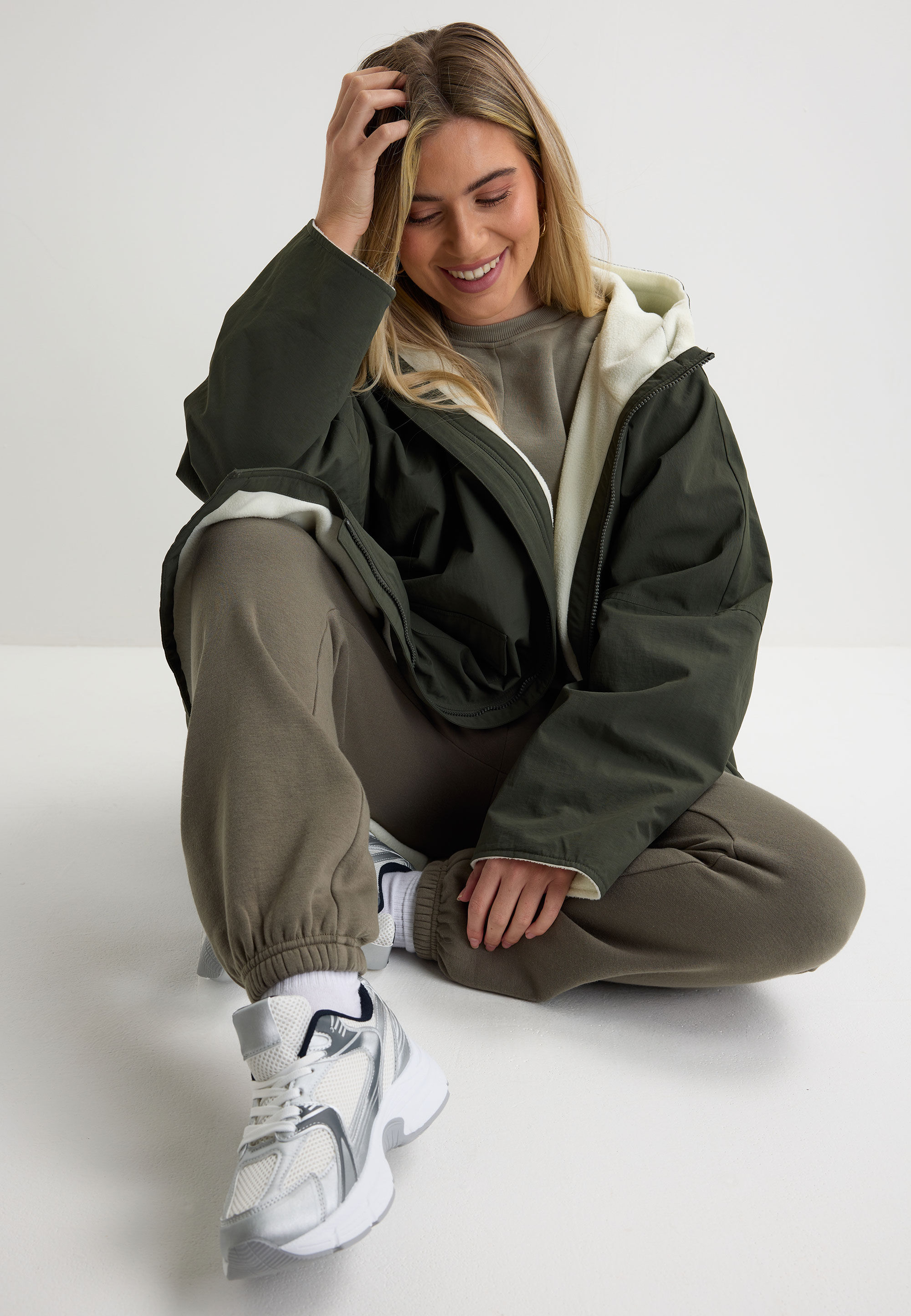 Womens White & Silver Chunky Sport Trainer