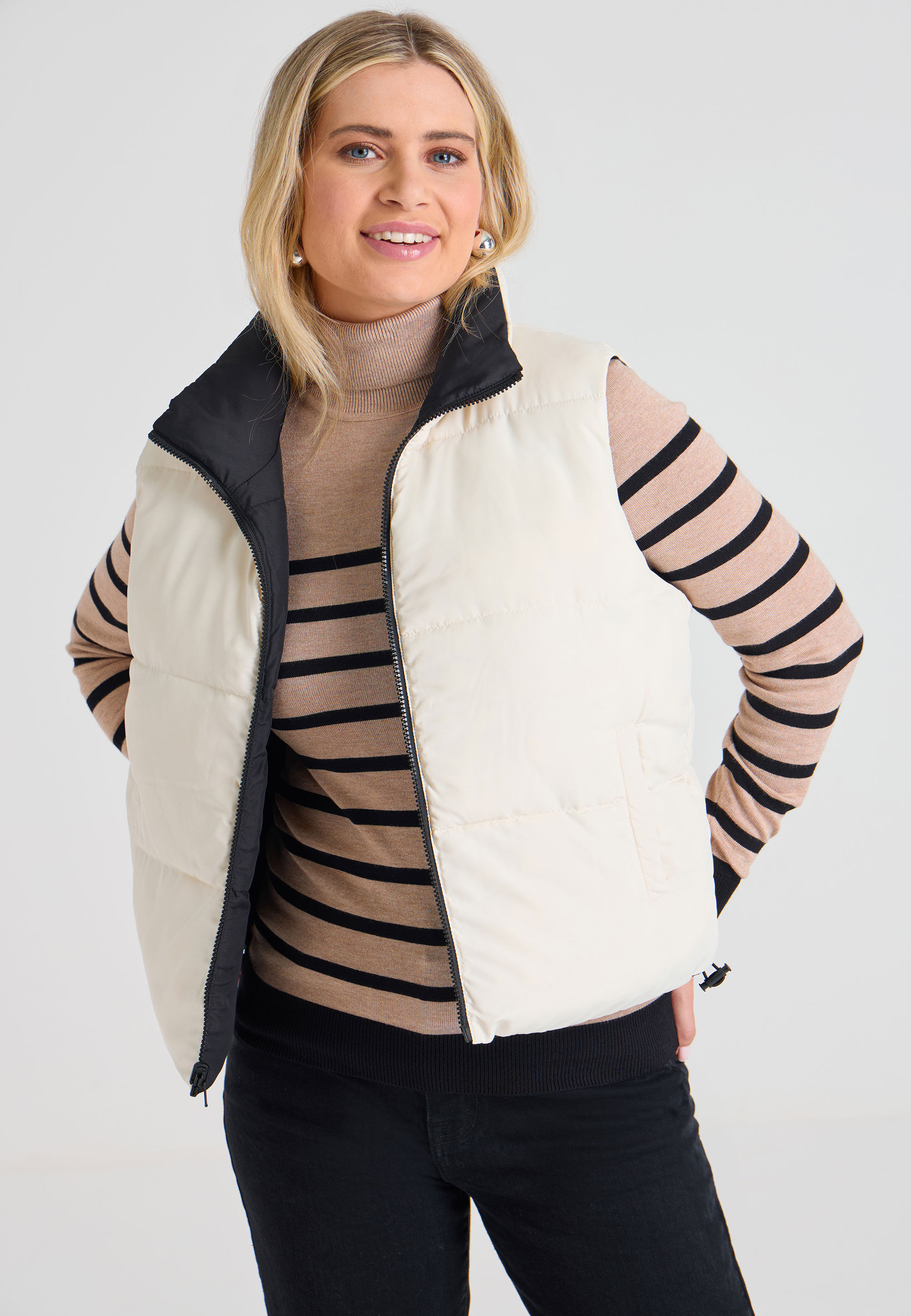 Womens Black Reversible Gilet Jacket