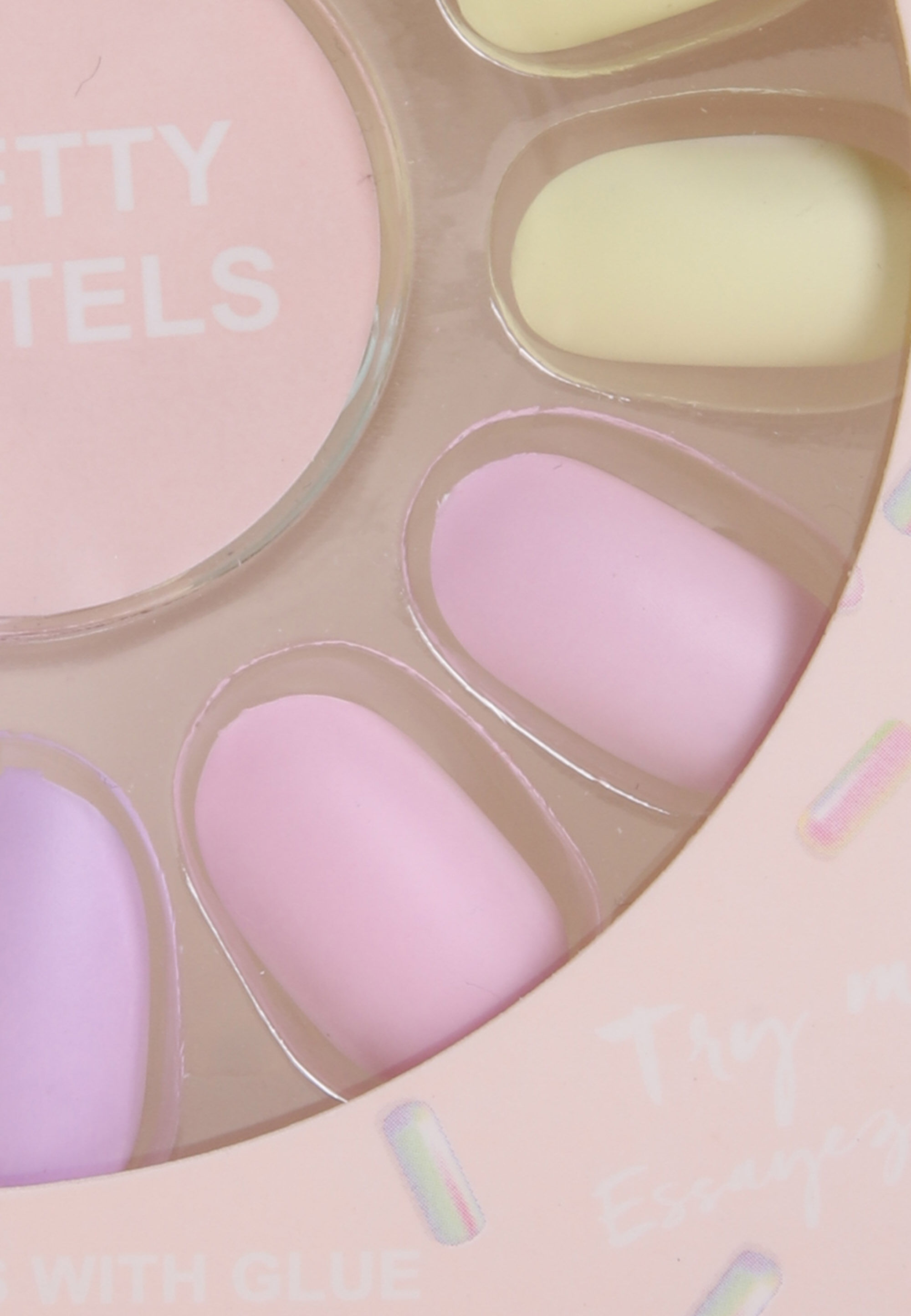 Technic Pretty Pastels Almond False Nails