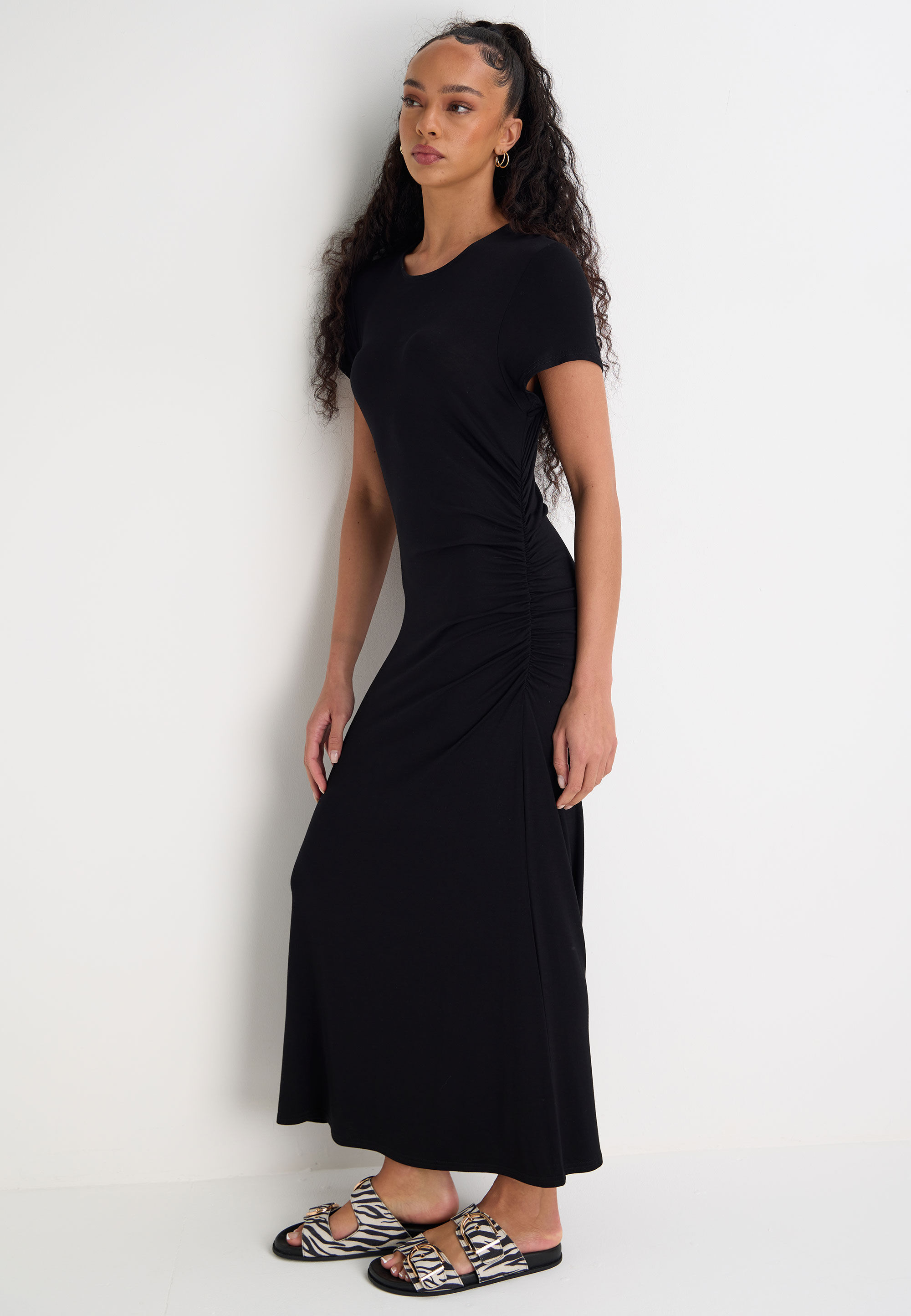 Womens Black Plain Ruched Sides Midi Dress