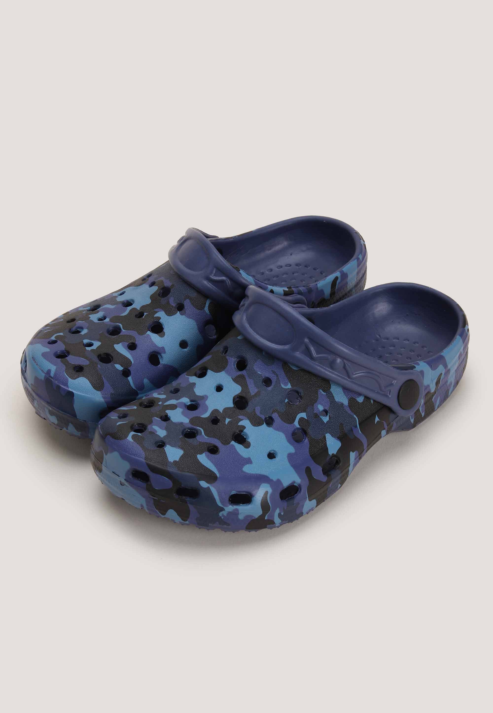 Older Boys Blue Camo Clog Sandals