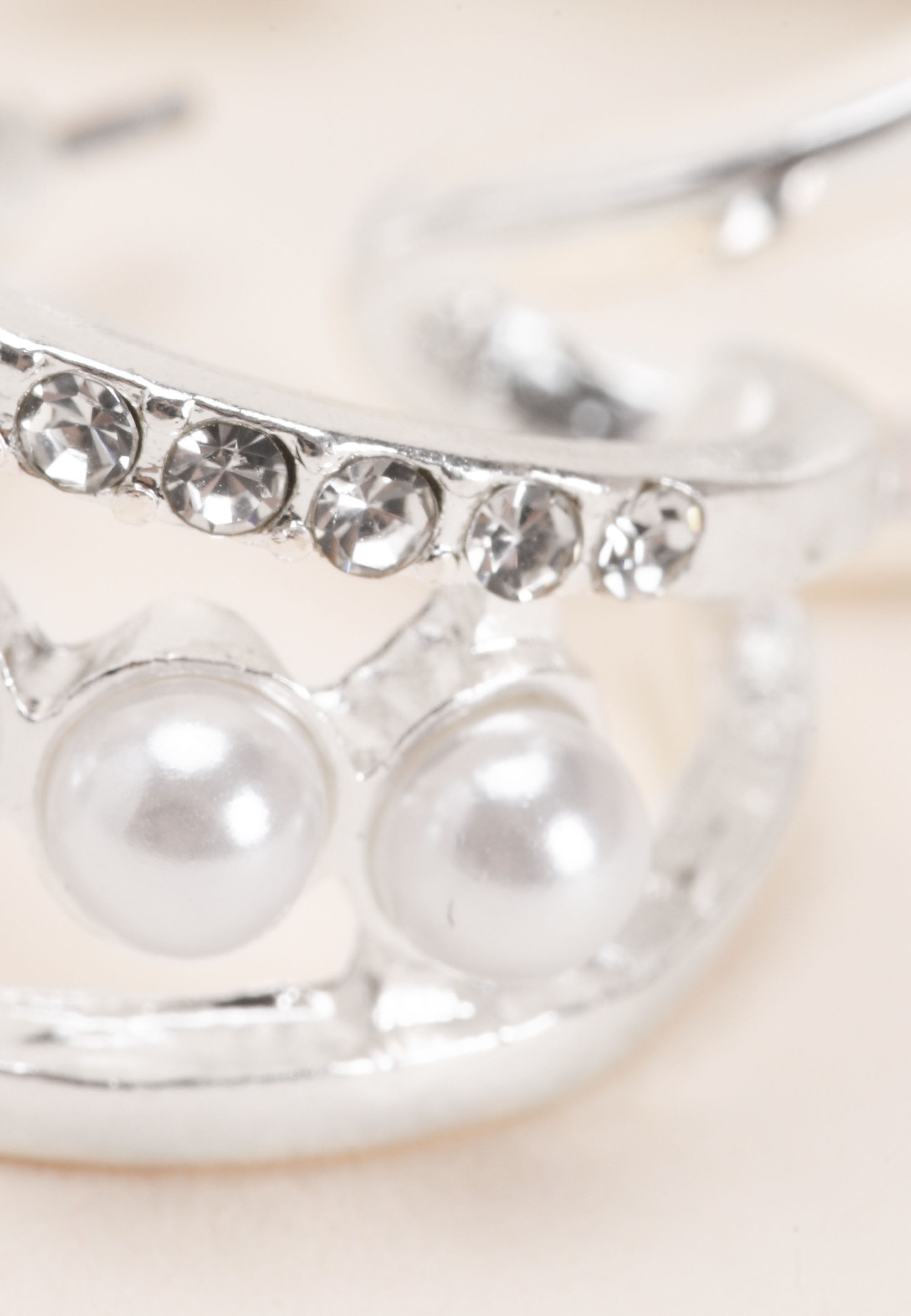 Womens Silver & Pearl Small Hoop Earrings